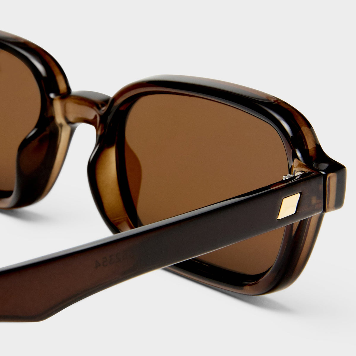 Le Specs Pilferer sunglasses in Cocoa