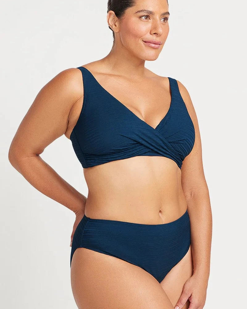 Artesands Artesand Aria Delacroix Multifit Cup Bikini Top - Navy Artesand Aria Delacroix Multifit Cup Bikini Top - Navy Splash Swimwear Bikini Bottoms