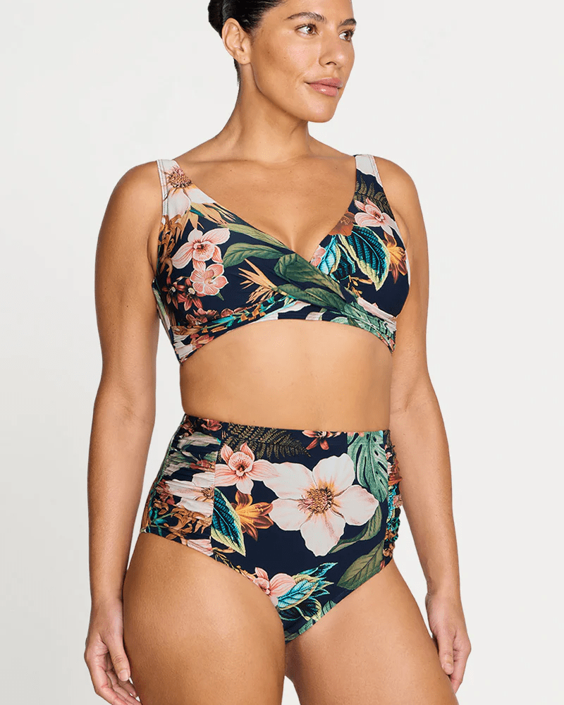 Artesands Artesands Into The Saltu Delacroix Cross Over Bikini Top -Navy Artesands Into The Saltu Delacroix Cross Over Bikini Top -Navy Splash Swimwear