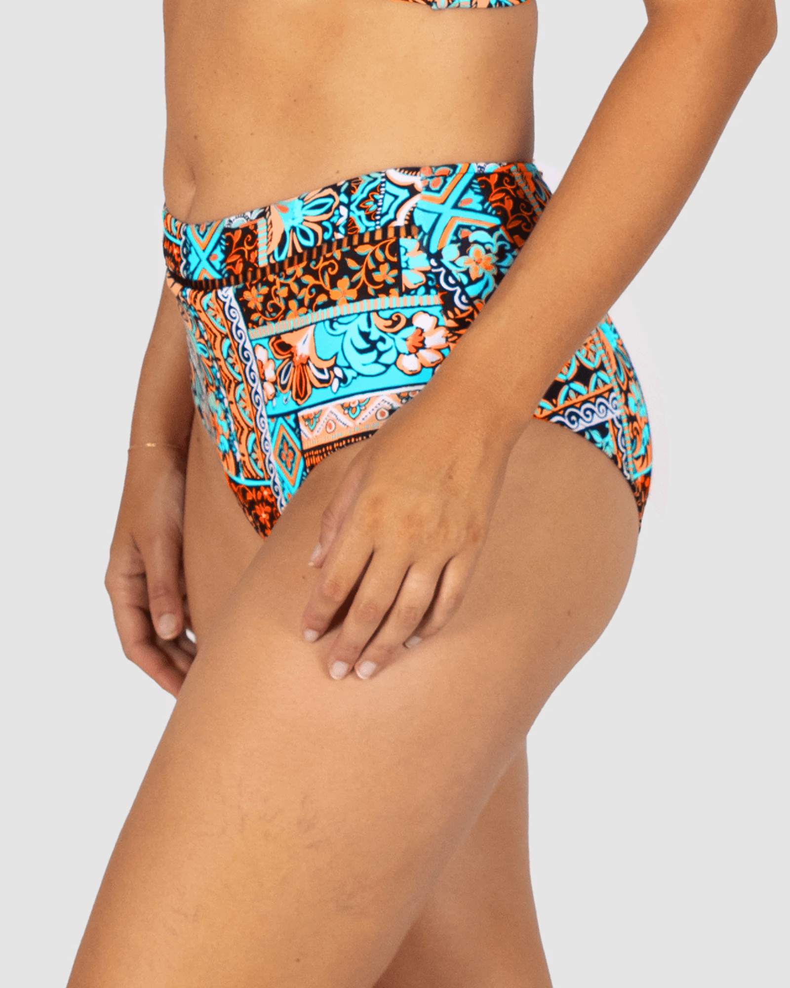 Baku Baku Tulum High Waist Bikini Bottom - Black Baku Tulum High Waist Bikini Bottom - Black Splash Swimwear