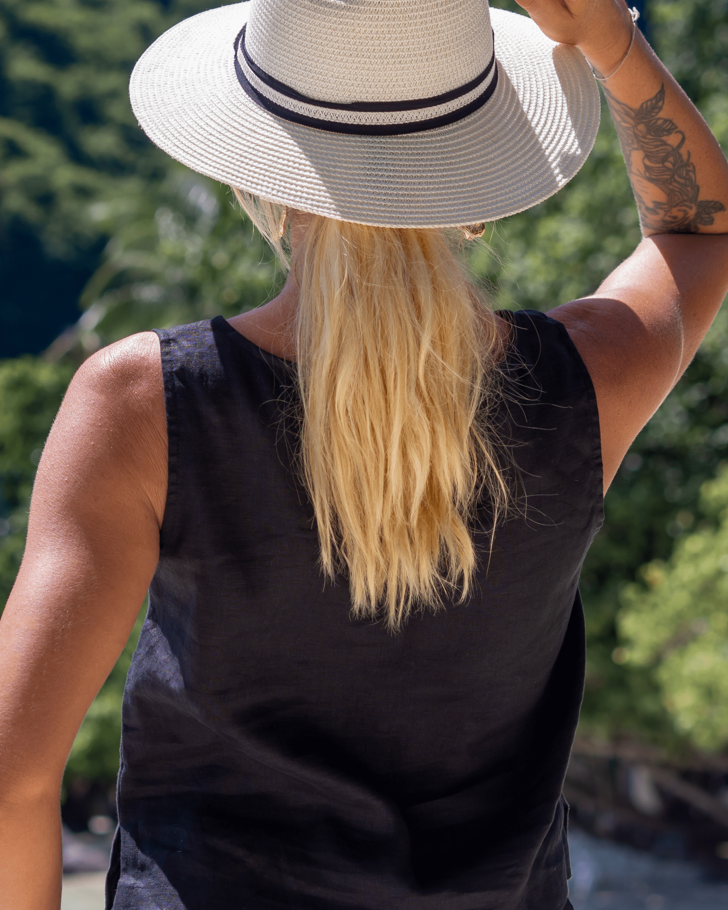 Elcee the Label Tops Elcee Linen Top