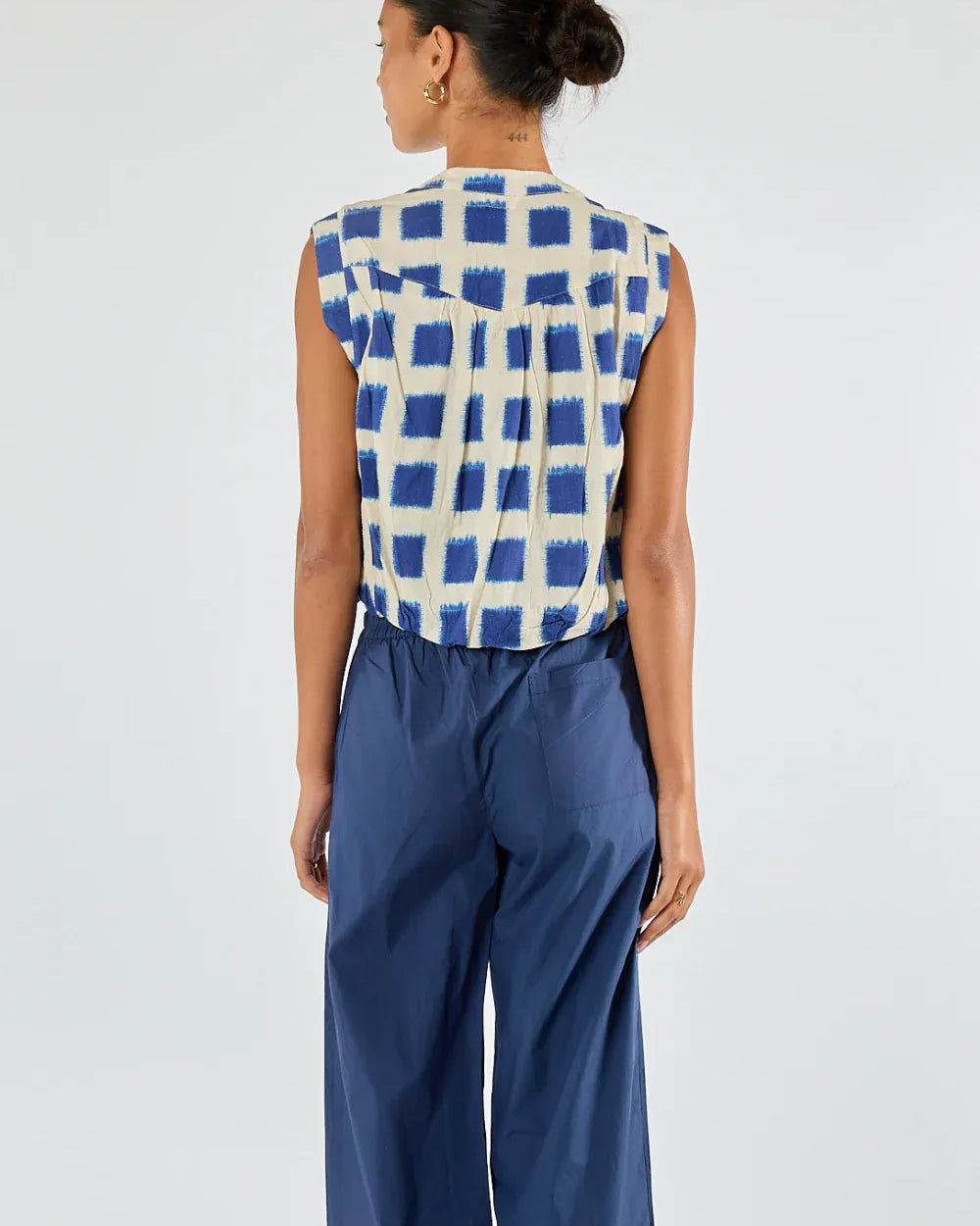 Itami Itami Bloc Sleeveless Top - Blue Itami Bloc Sleeveless Top - Blue Splash Swimwear Tops