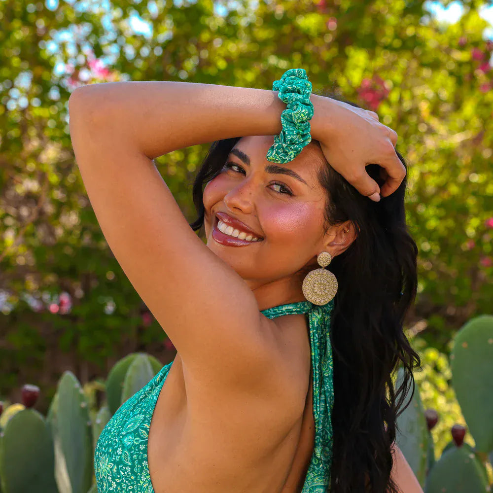 Kulani Kinis Kulani Kinis Emerald Aura Scrunchie HAIR112-EMAU Kulani Kinis Emerald Aura Scrunchie Splash Swimwear Accessories 840522521931
