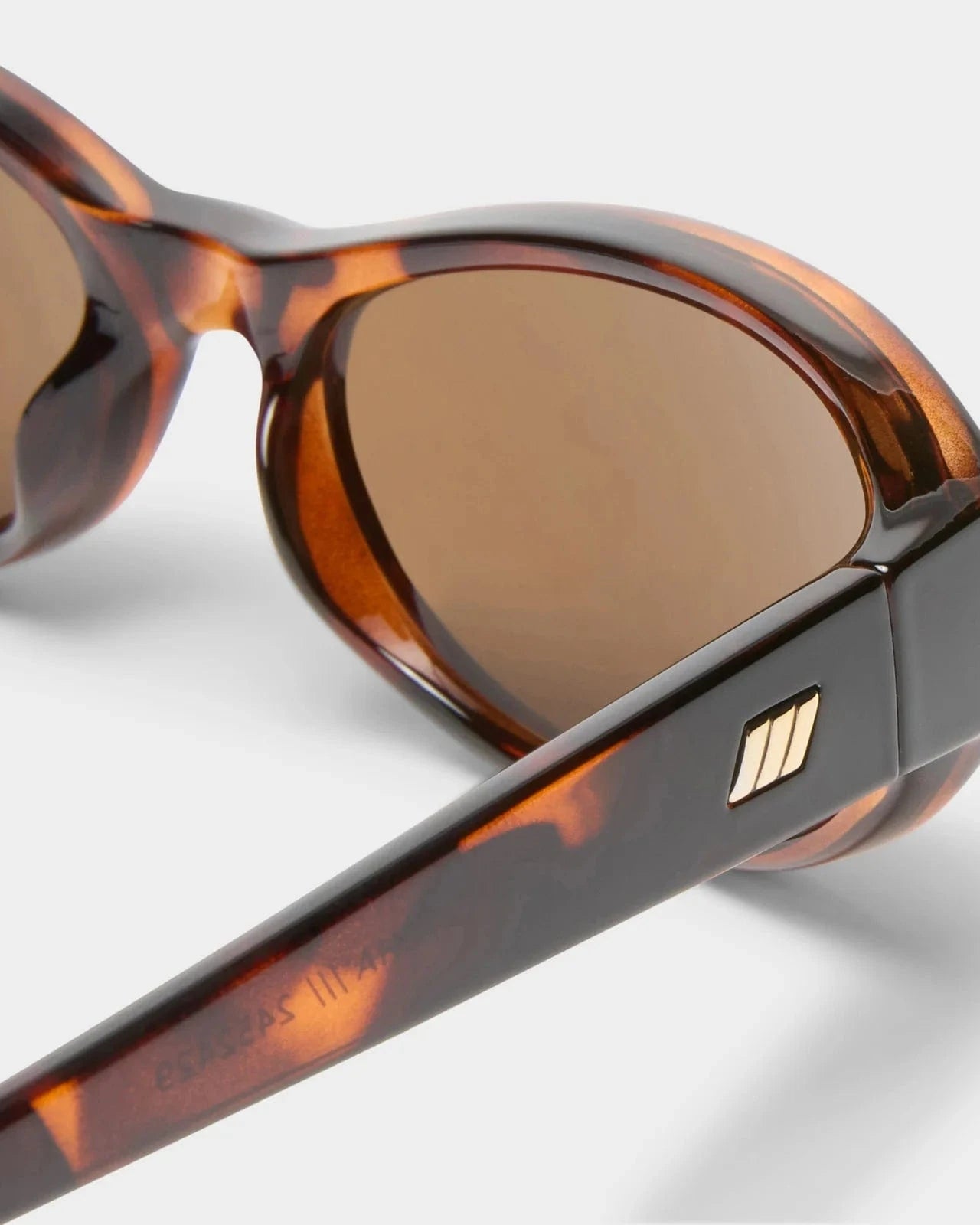 Le Specs Don't Cha Sunnies - Tort LSP2452429 Don't Cha Sunnies - Tort Splash Swimwear Sunnies 9324976418920