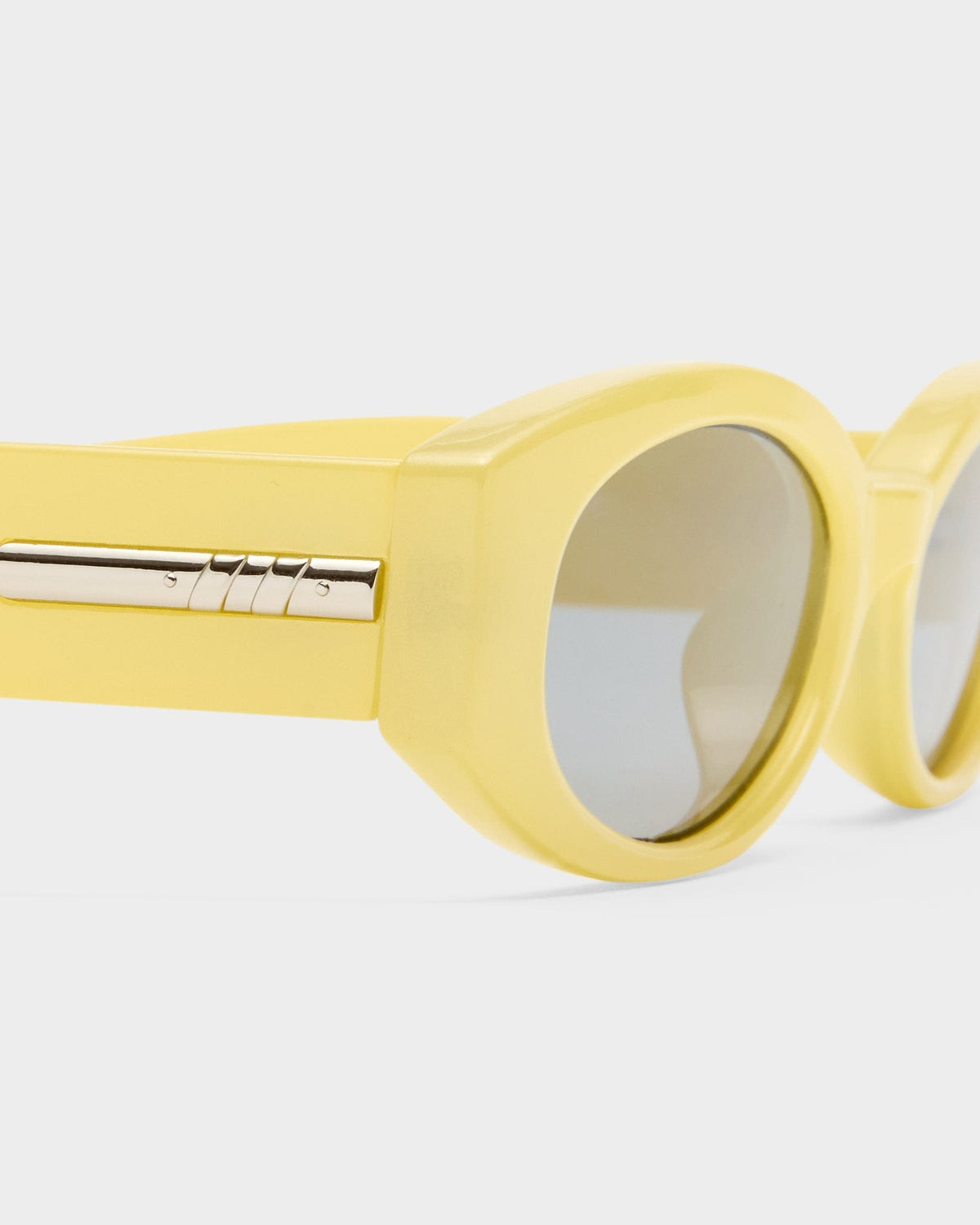 Le Specs Le Specs Belladonna Sunnies - Acid Yellow Pearl LSP2627973 Le Specs Belladonna Sunnies - Acid Yellow Pearl Splash Swimwear Sunnies 9324976449160