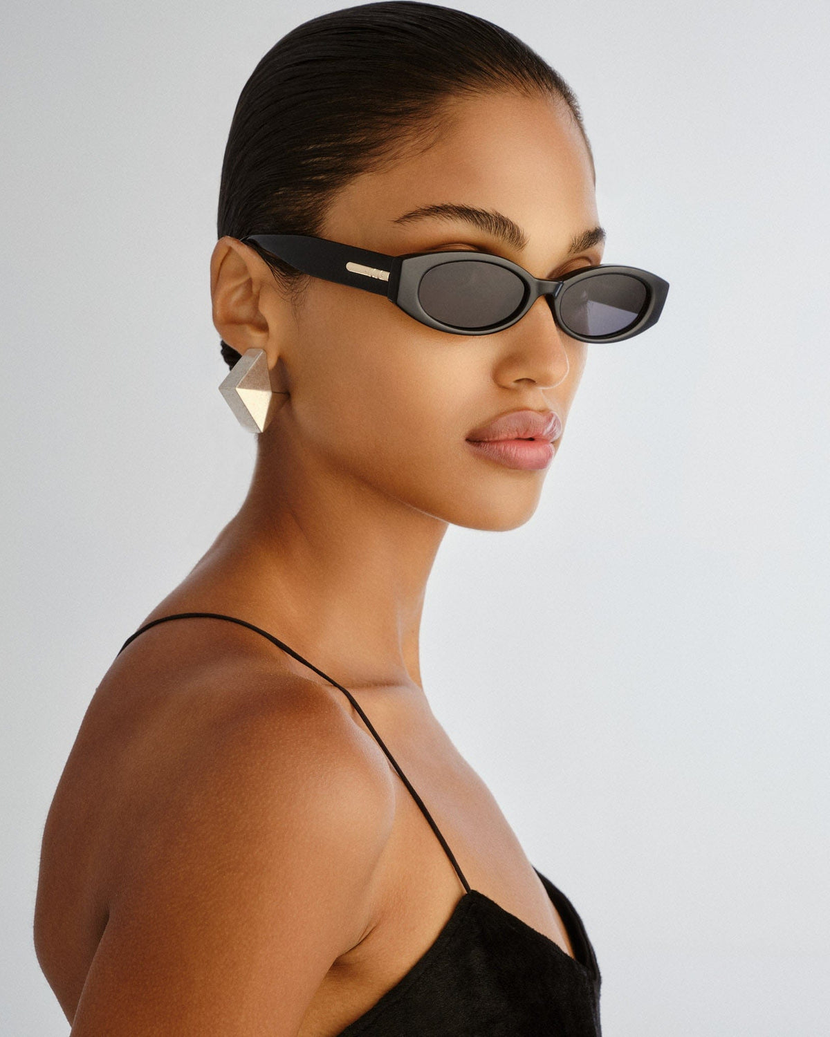 Le Specs Le Specs Belladonna Sunnies - Black LSP2627970 Le Specs Belladonna Sunnies - Black Splash Swimwear Sunnies 9324976449139