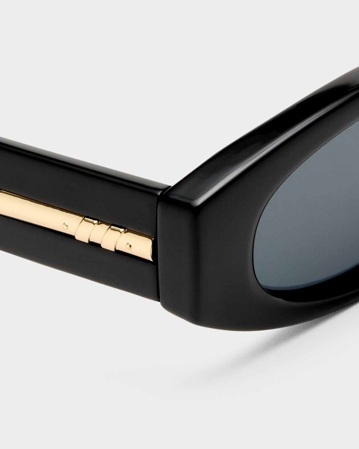 Le Specs Le Specs Belladonna Sunnies - Black LSP2627970 Le Specs Belladonna Sunnies - Black Splash Swimwear Sunnies 9324976449139
