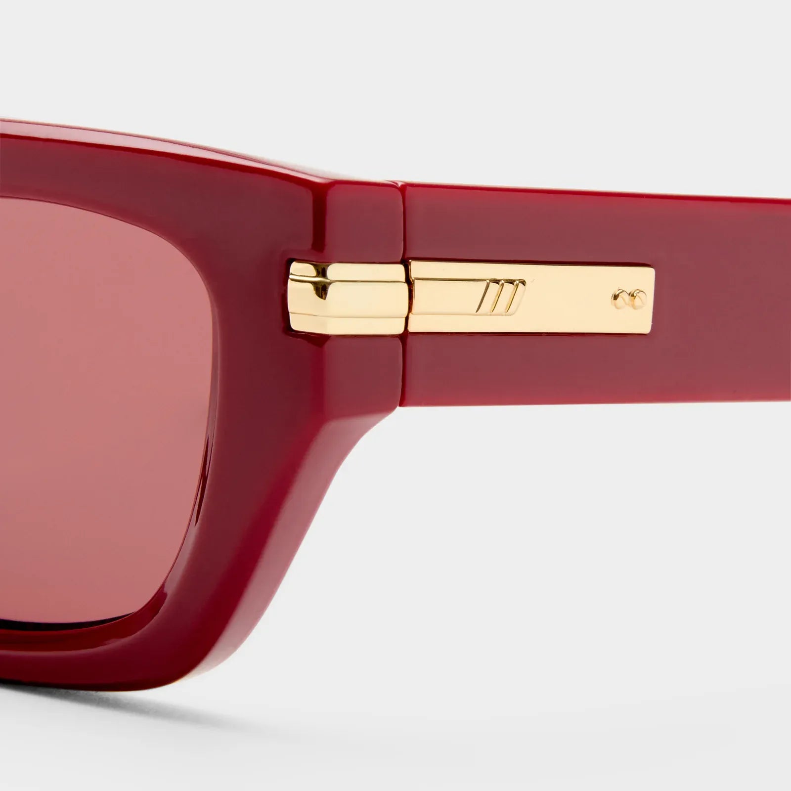 Le Specs Le Specs Curito Sunnies - Burgundy Le Specs Outta Love Sunnies - Pearl Caramel Splash Swimwear Sunnies 1000031283