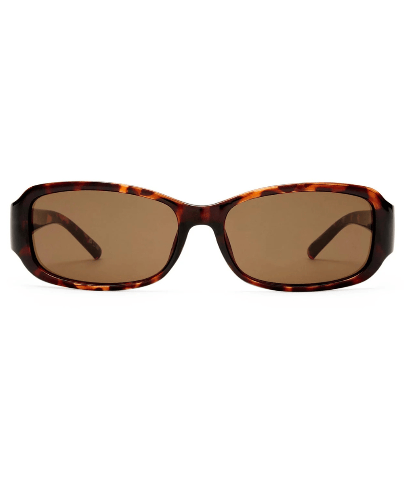 Le Specs Le Specs Gigglemug Sunnies - Tort LSP2652305 Le Specs Gigglemug Sunnies - Tort Splash Swimwear Sunnies 9324976437785