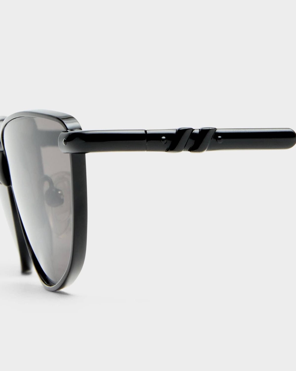 Le Specs Le Specs Thorned Sunnies - Black LSU2627951 Le Specs Thorned Sunnies - Black Splash Swimwear Sunnies 9324976449238