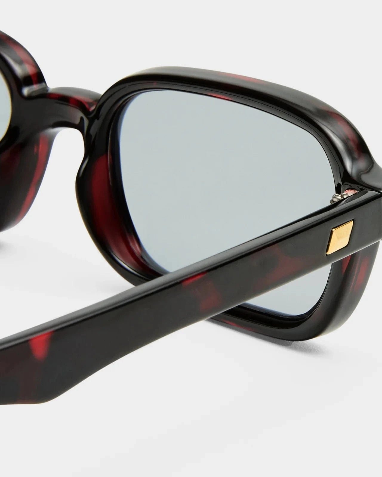 Le Specs Pilferer Sunnies - Cherry Tort LSP2552180 Le Specs Pilferer Sunnies - Cherry Tort Splash Swimwear Sunnies 9324976428370