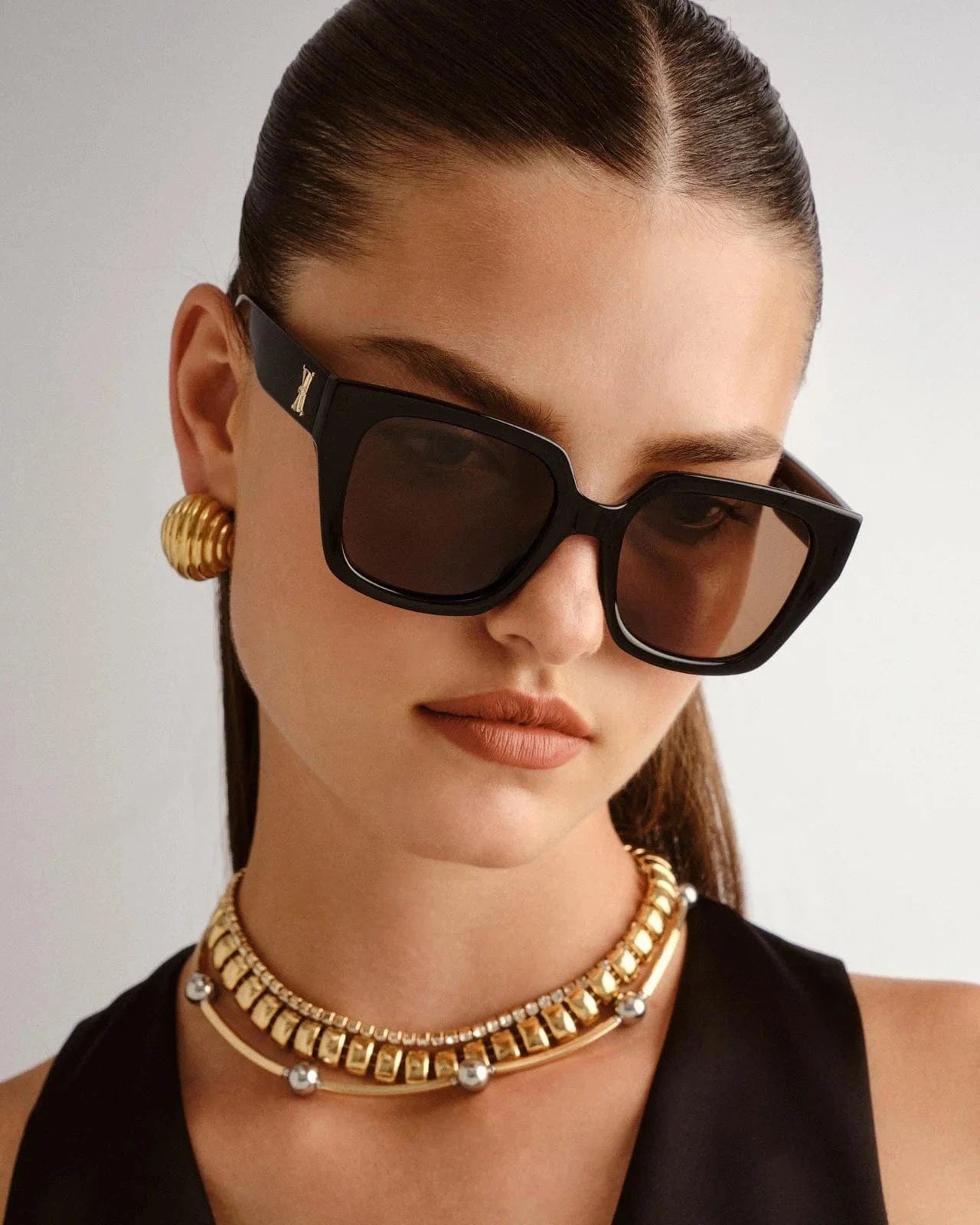 Le Specs The Illusion Sunnies- Black LSP2552220 Le Specs Lunita Sunnies - Tort Smokey Brown Splash Swimwear Sunnies 9324976430779