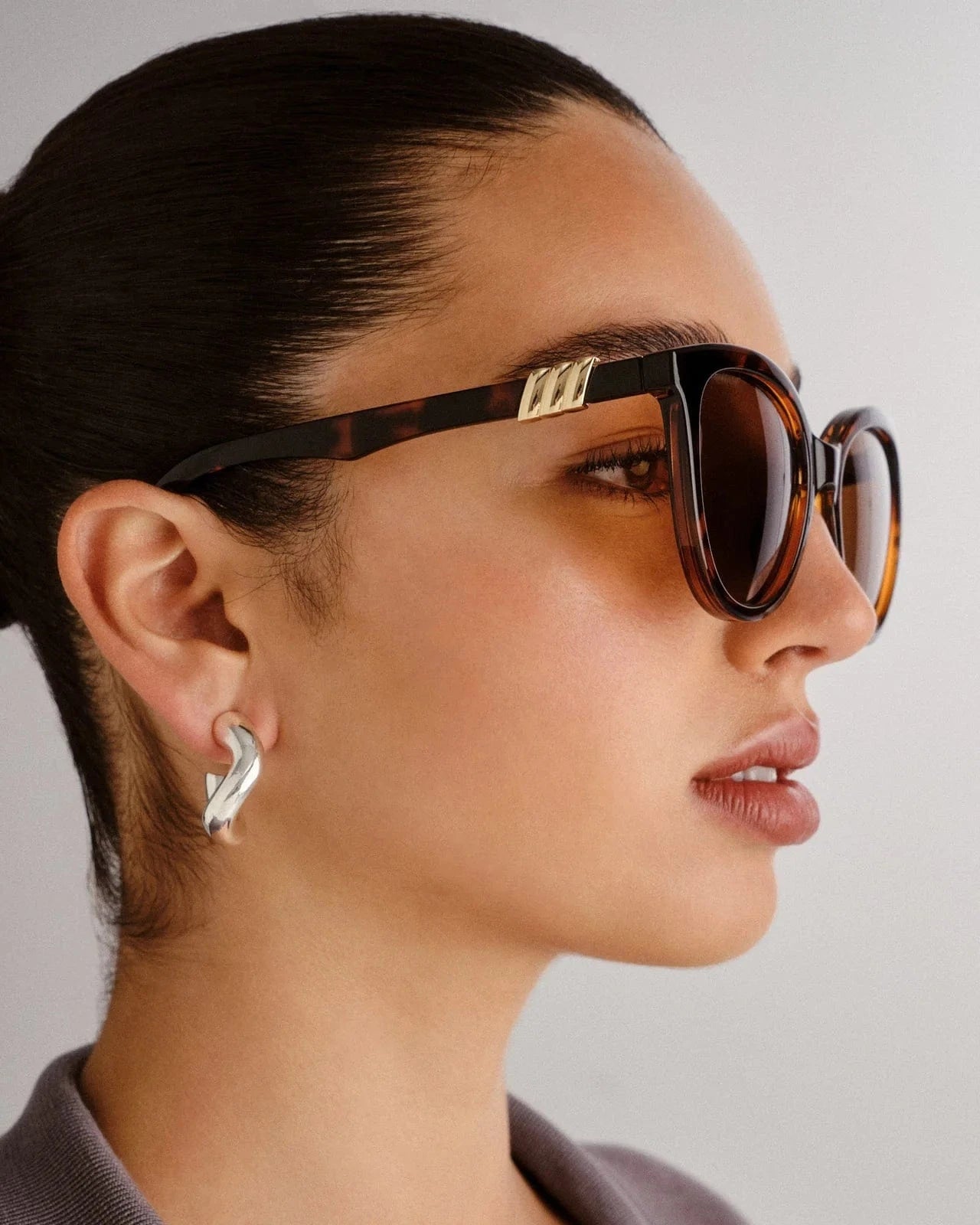 Le Specs The Muse Sunnies - Tort LSP2552217 Le Specs The Muse Sunnies - Tort Splash Swimwear Sunnies 9324976430366