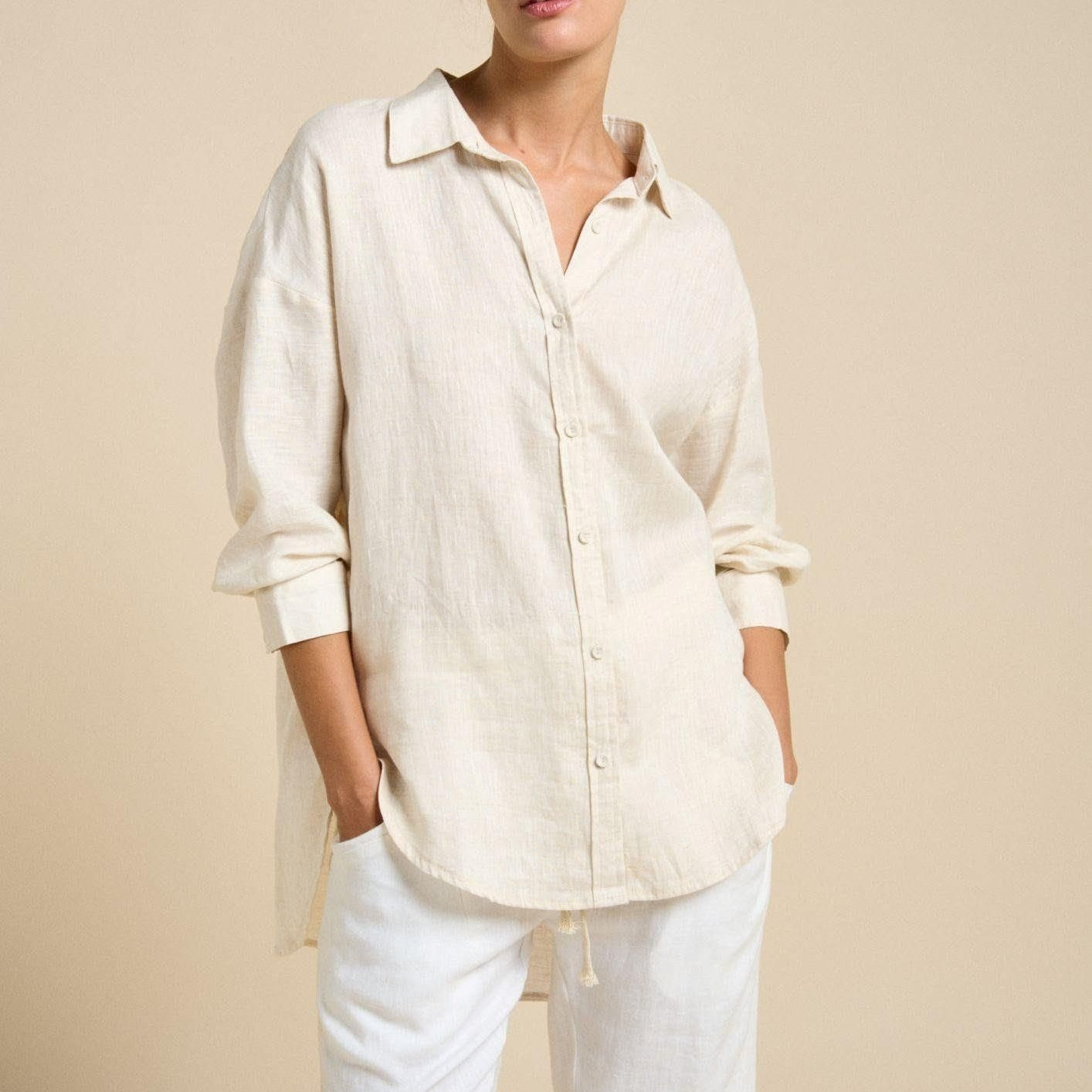 Little Lies Little Lies Linen Boyfriend Shirt R19121611 Little Lies Linen Boyfriend Shirt Splash Swimwear Shirts Natural / S 1000029927