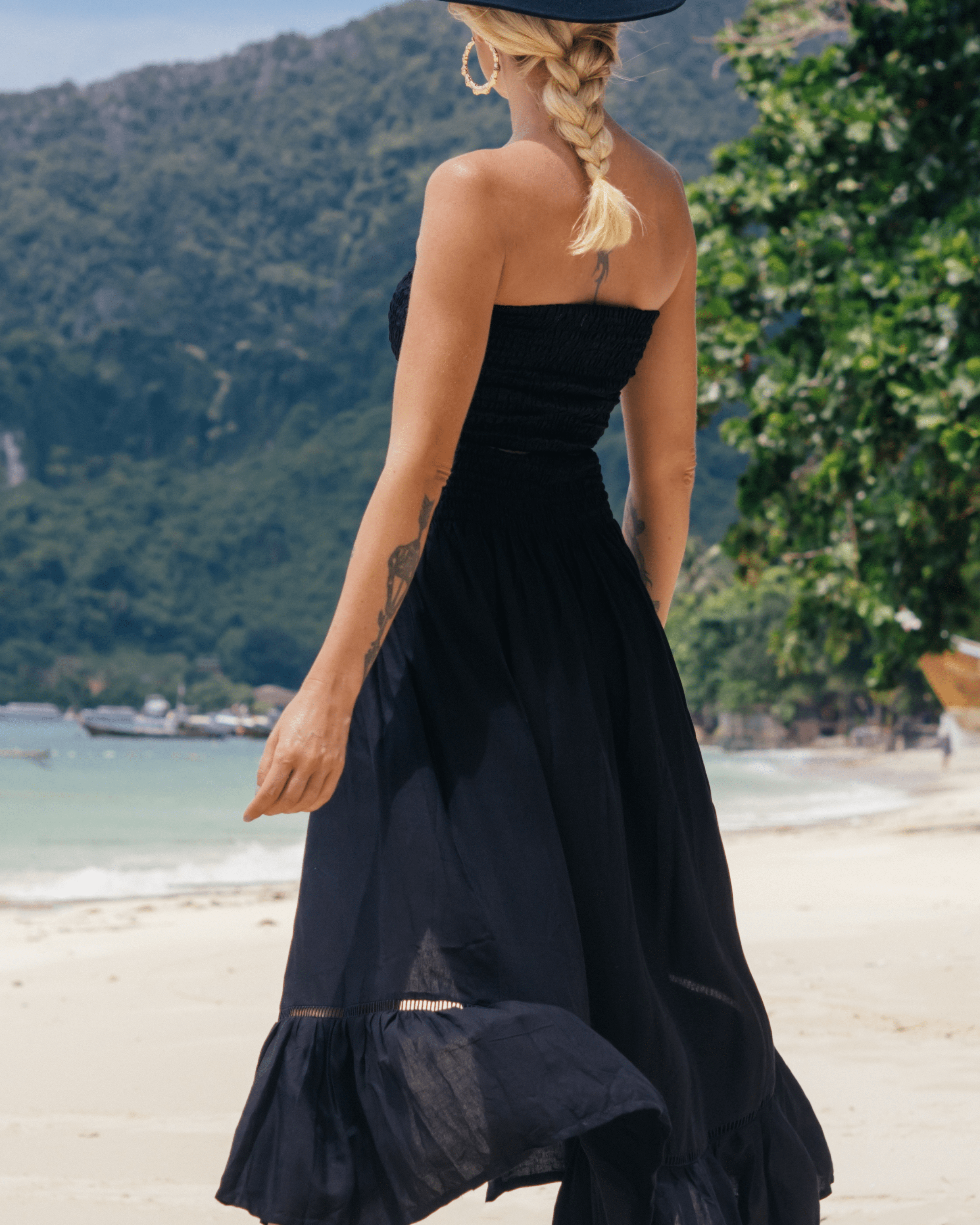 Lulu & Bird Wayfarer Skirt - Black Lulu & Bird Lorena Skirt w/Tassel - Black Splash Swimwear Skirts O/S 1000006013