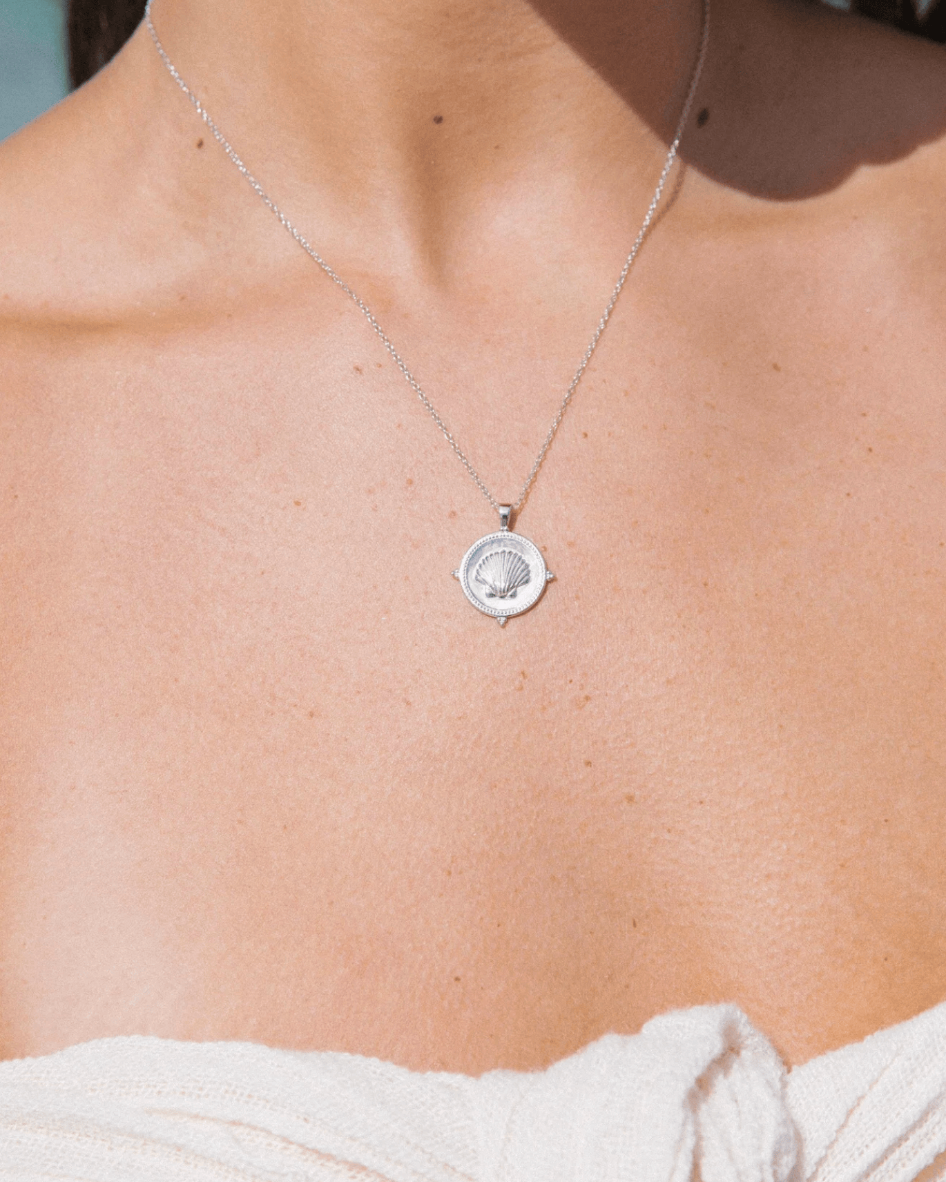 Malakai The Label Malakia The Label Isola Sea Necklace - Gold Malakai The Label Hibiscus Necklace - Silver Splash Swimwear Accessories