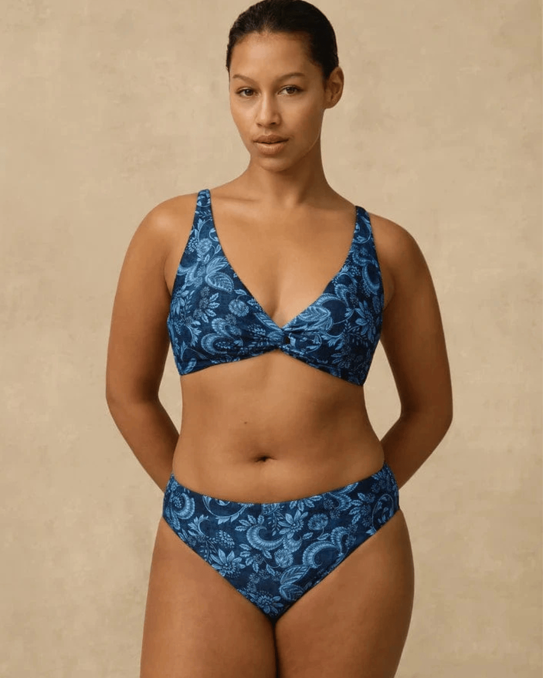 Monte & Lou Set Monte & Lou Taylor Multi Fit Twist Crop & Mid Rise Pant Bikini Set Monte & Lou Taylor Multi Fit Twist Crop & Mid Rise Pant Bikini Splash Swimwear Bikini Set AU16/US12 1000029216