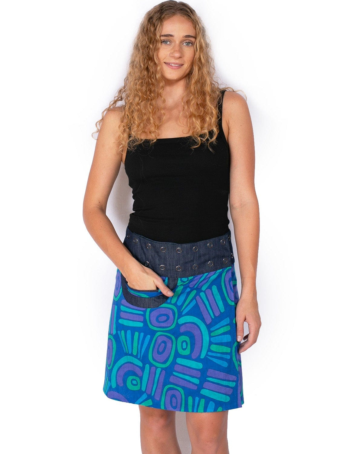 OM Designs Om Design New Energy Skirt (Short) - Abstract Blue/Daisys Black Om Design New Energy Skirt (Short) - Abstract Blue/Daisys Black Splash Swimwear Womens Clothing O/S 1000023725