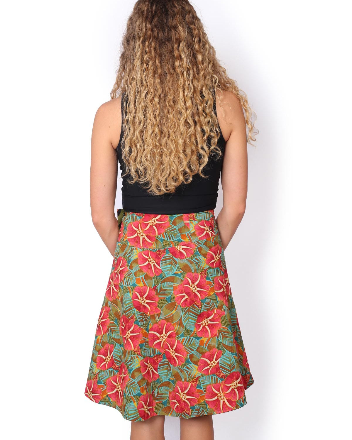 OM Designs OM Designs Reversible Chameleon Skirt - Poppy Orange/Hibiscus OM Designs Reversible Chameleon Skirt - Poppy Orange/Hibiscus Splash Swimwear Skirt O/S 1000030824