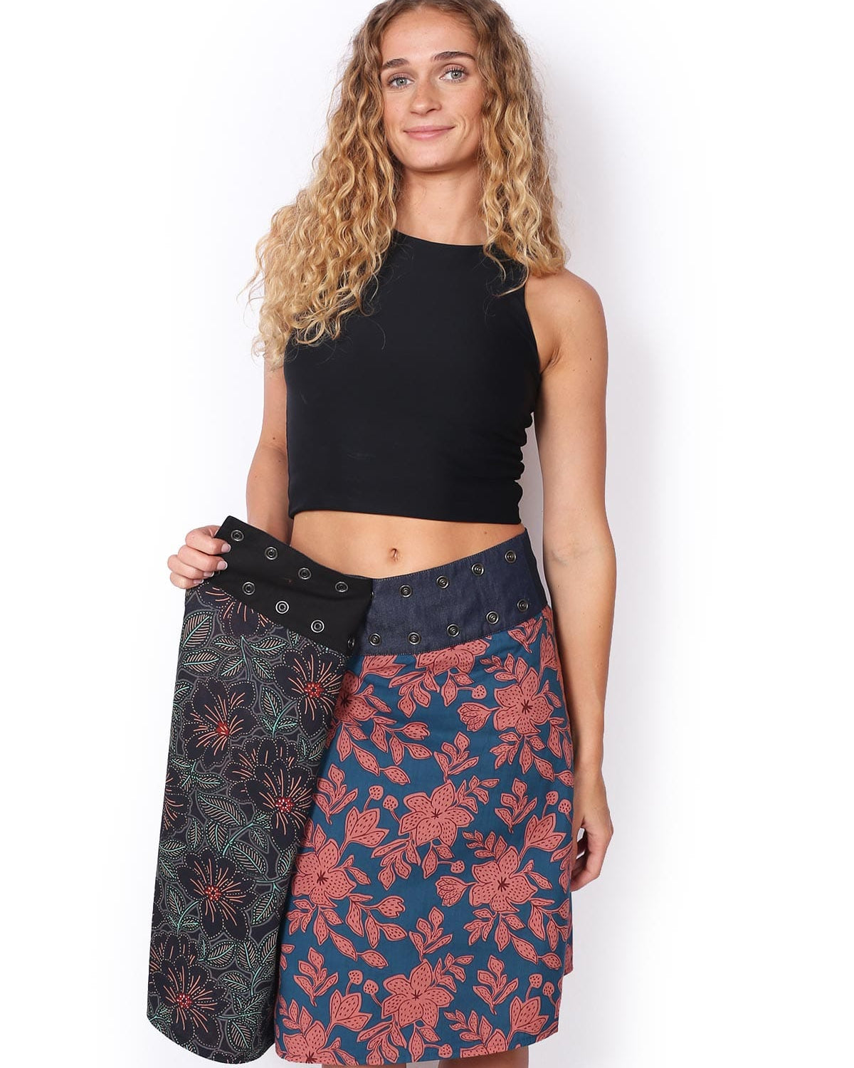 OM Designs OM Designs Reversible New Energy Skirt Long - Strawberry Musk/Bali Raya OM Designs Reversible New Energy Skirt Long - Strawberry Musk/Bali Raya Splash Swimwear Skirt O/S 1000030830