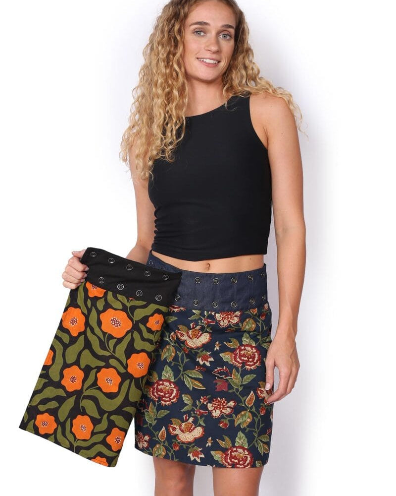 OM Designs OM Designs Reversible New Energy Skirt Short - Navy Florals/Poppy Orange OM Designs Reversible New Energy Skirt Short - Navy Florals/Poppy Orange Splash Swimwear Skirt O/S 1000030815