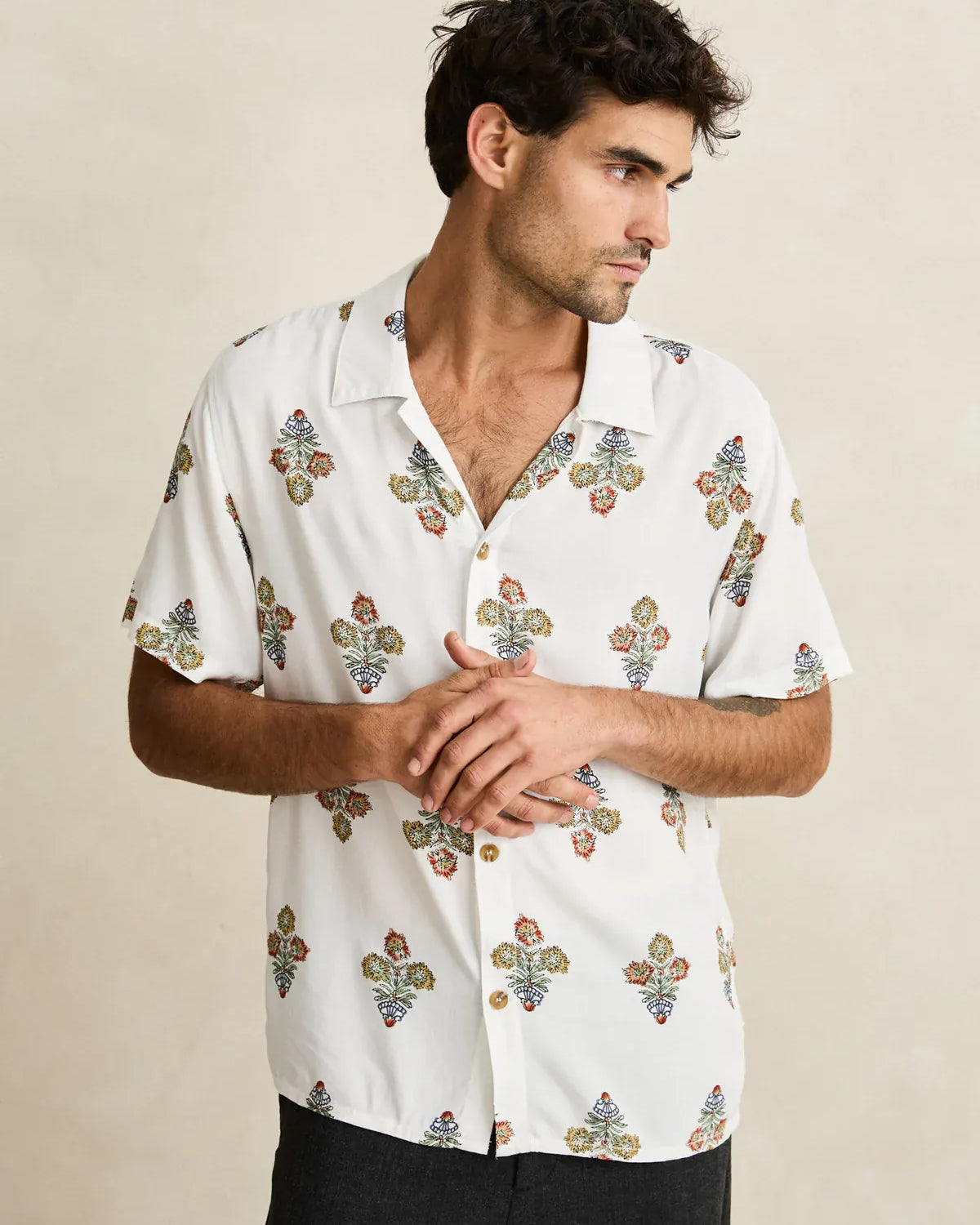 Rhythm Mens Rhythm Bouquet SS Shirt - Natural Rhythm Bouquet SS Shirt - Natural Splash Swimwear Mens Shirt