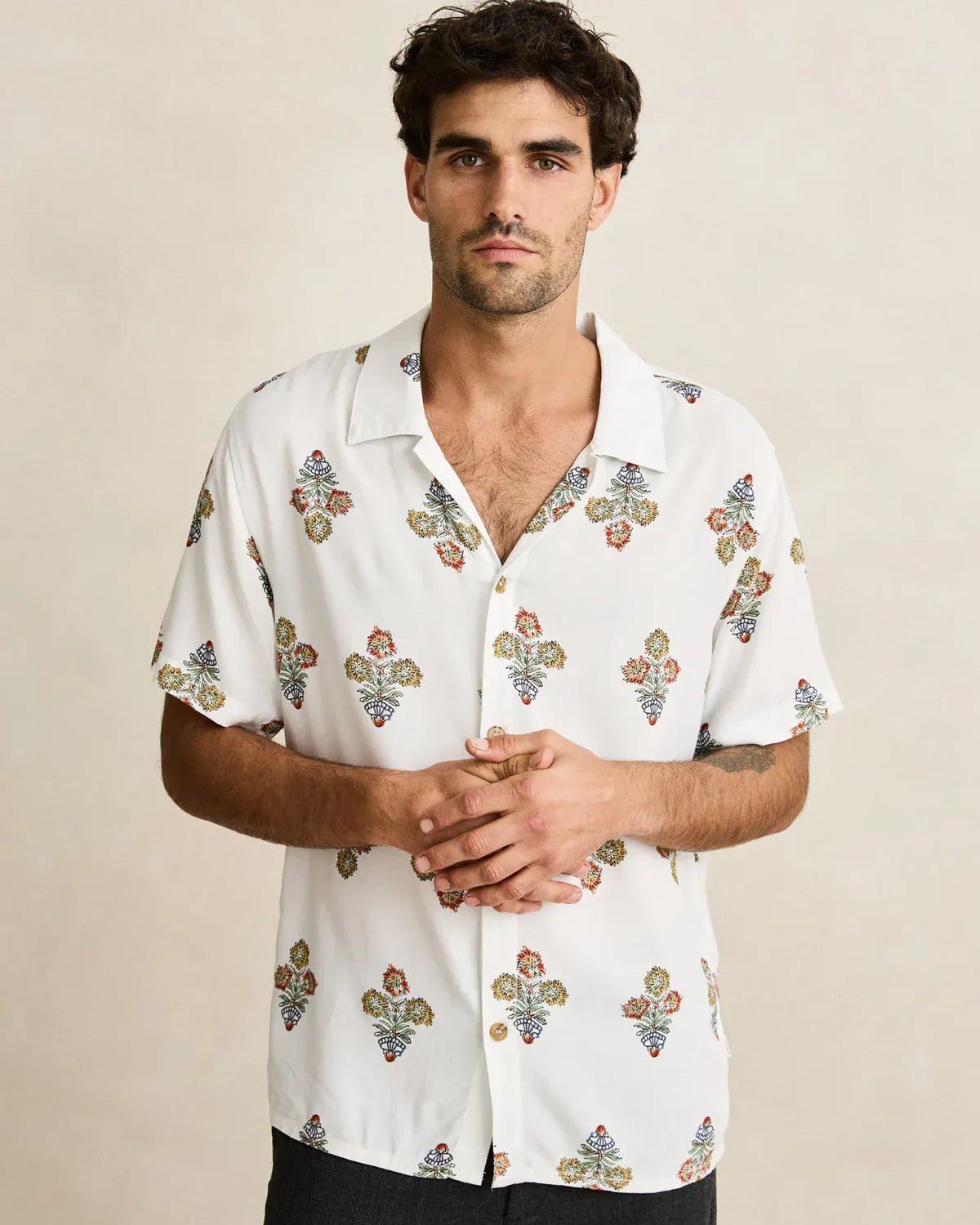 Rhythm Mens Rhythm Bouquet SS Shirt - Natural Rhythm Bouquet SS Shirt - Natural Splash Swimwear Mens Shirt