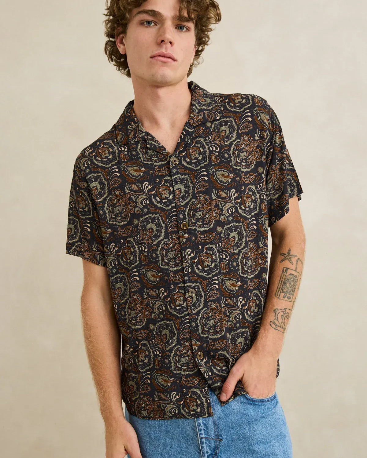 Rhythm Mens Rhythm Mens Costa Rica SS Shirt - Black Rhythm Mens Costa Rica SS Shirt - Black Splash Swimwear Mens Shirt