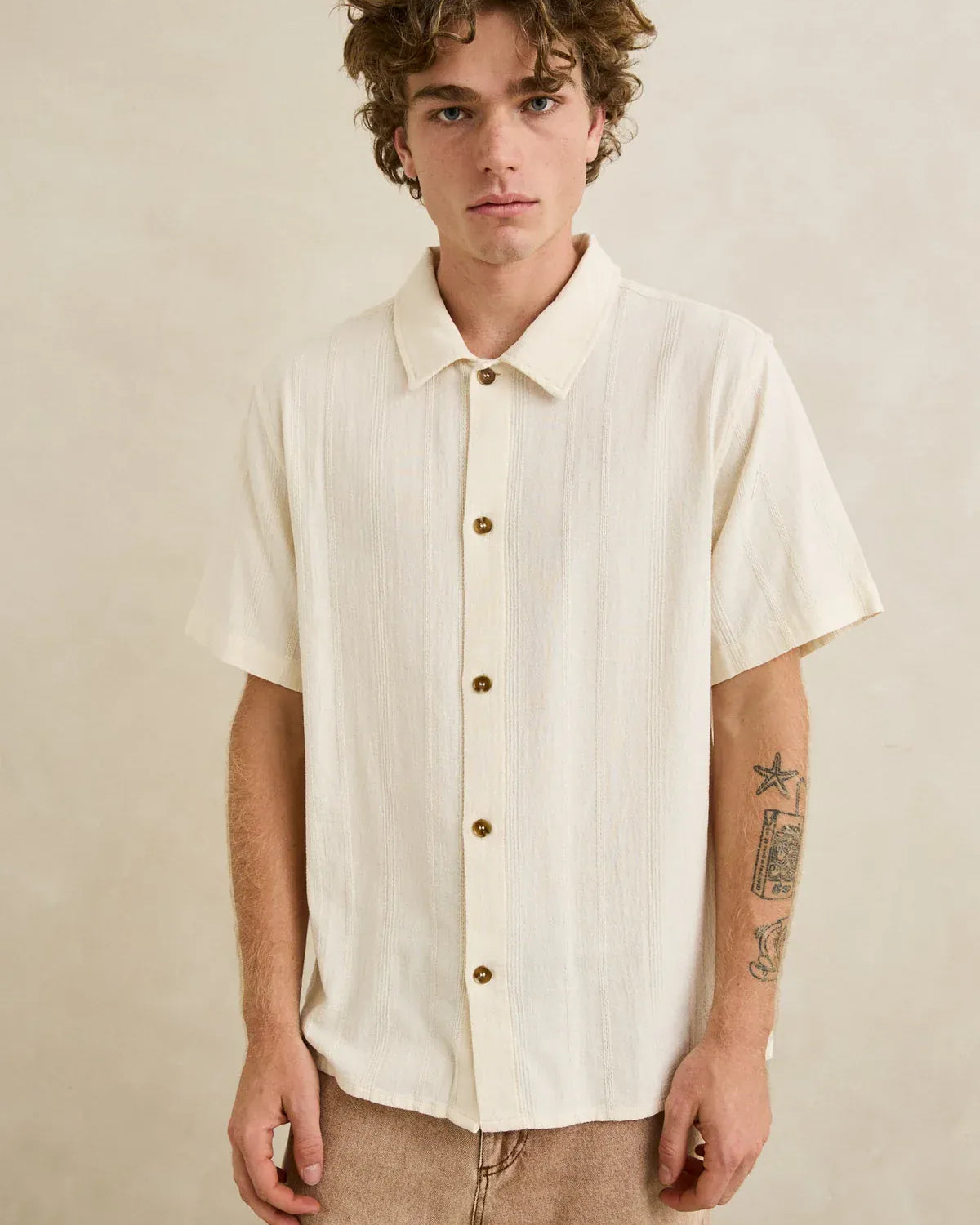 Rhythm Mens Rhythm Mens Sundown SS Shirt - Natural Rhythm Mens Sundown SS Shirt - Natural Splash Swimwear Mens Shirt
