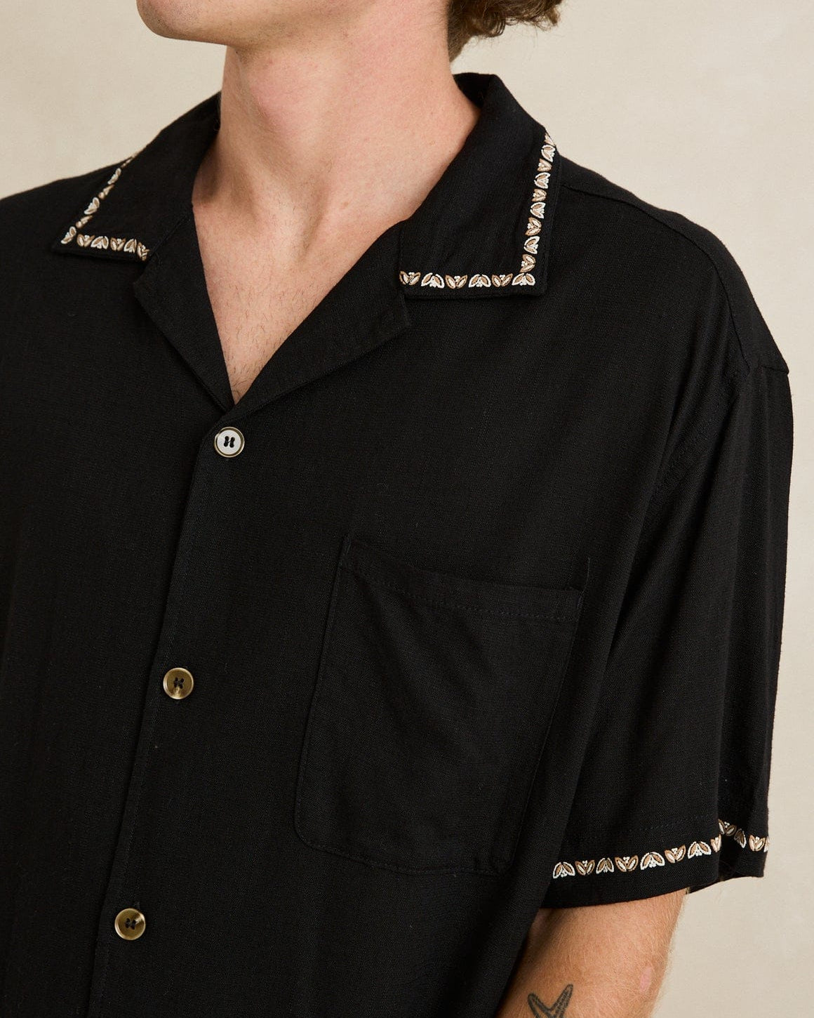 Rhythm Rhythm Diego Short Sleeve Shirt - Black Rhythm Diego Short Sleeve Shirt - Black Splash Swimwear Tops