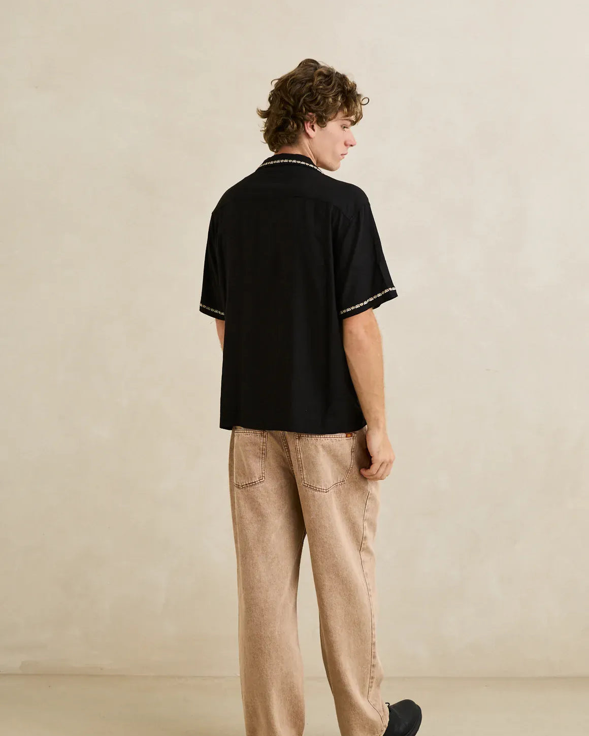 Rhythm Rhythm Diego Short Sleeve Shirt - Black Rhythm Diego Short Sleeve Shirt - Black Splash Swimwear Tops