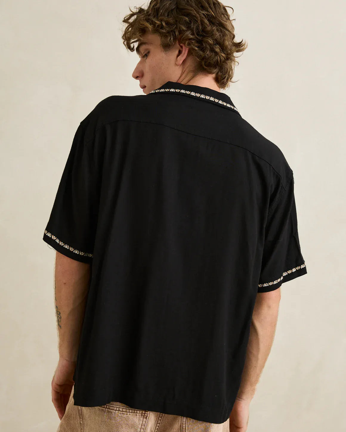 Rhythm Rhythm Diego Short Sleeve Shirt - Black Rhythm Diego Short Sleeve Shirt - Black Splash Swimwear Tops