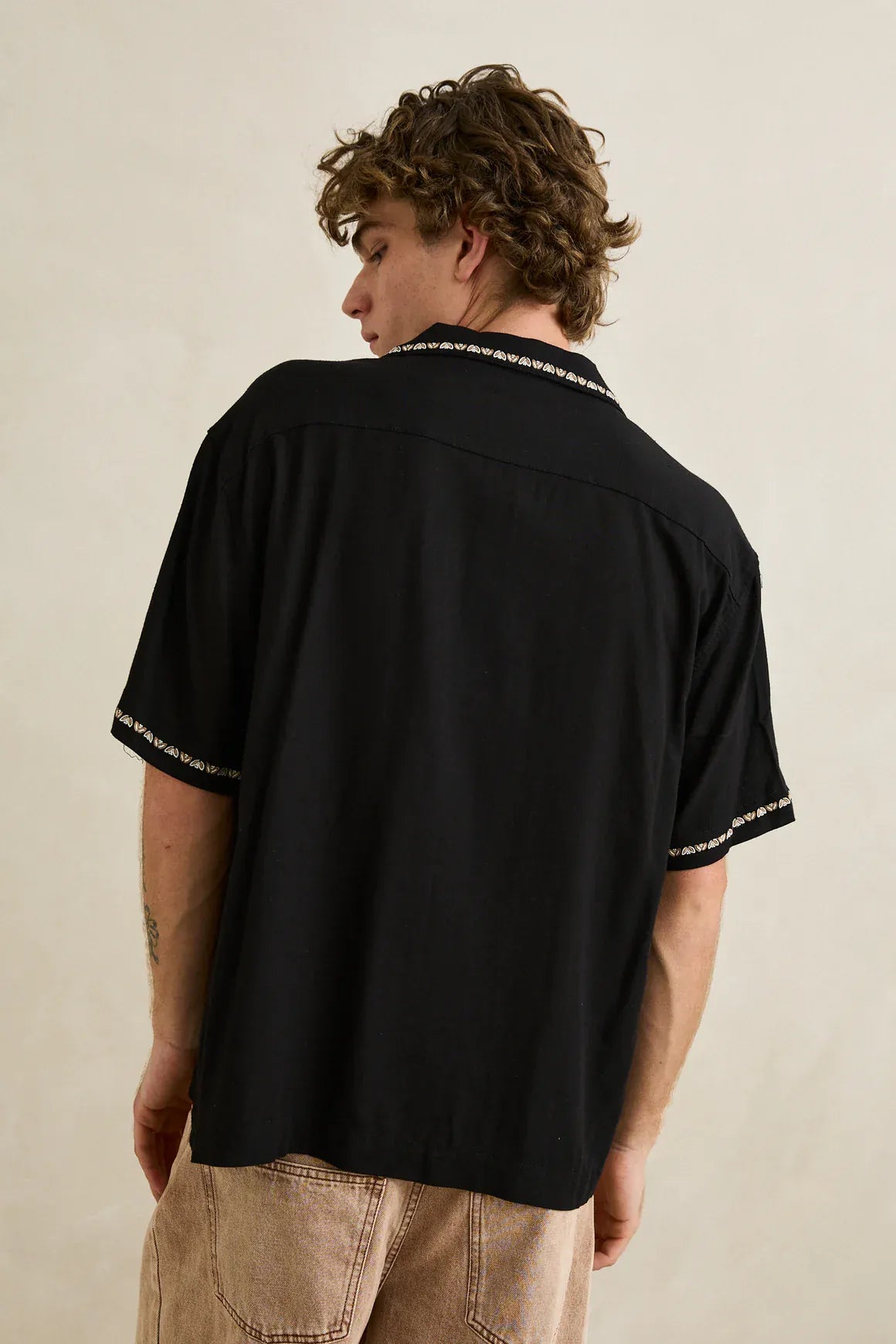 Rhythm Rhythm Diego Short Sleeve Shirt - Black Rhythm Diego Short Sleeve Shirt - Black Splash Swimwear Tops