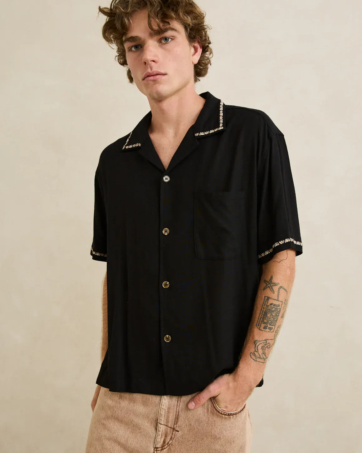 Rhythm Rhythm Diego Short Sleeve Shirt - Black Rhythm Diego Short Sleeve Shirt - Black Splash Swimwear Tops