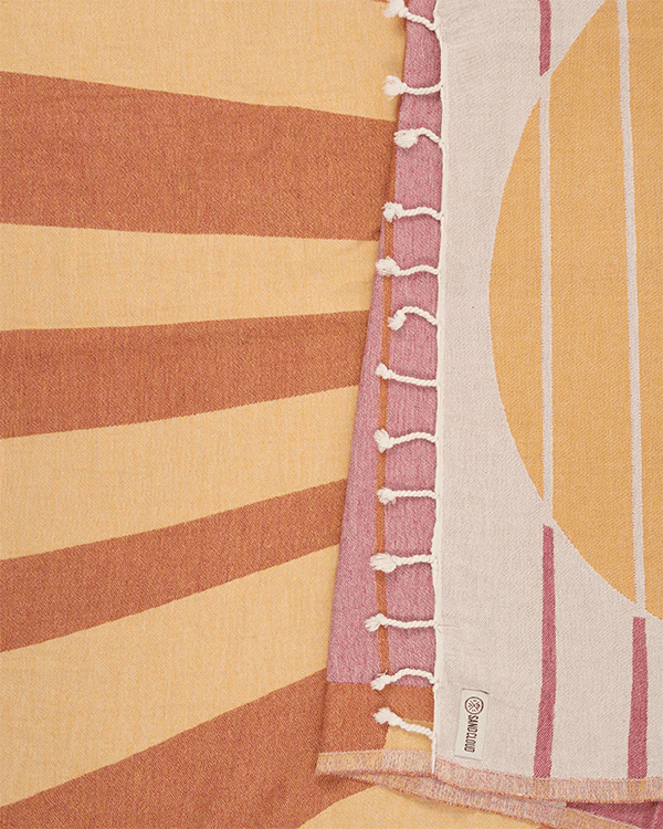 Sand Cloud Sand Cloud Rays Beach Towell WSF25TOW002MLTRG Sand Cloud Rays Beach Towell Splash Swimwear