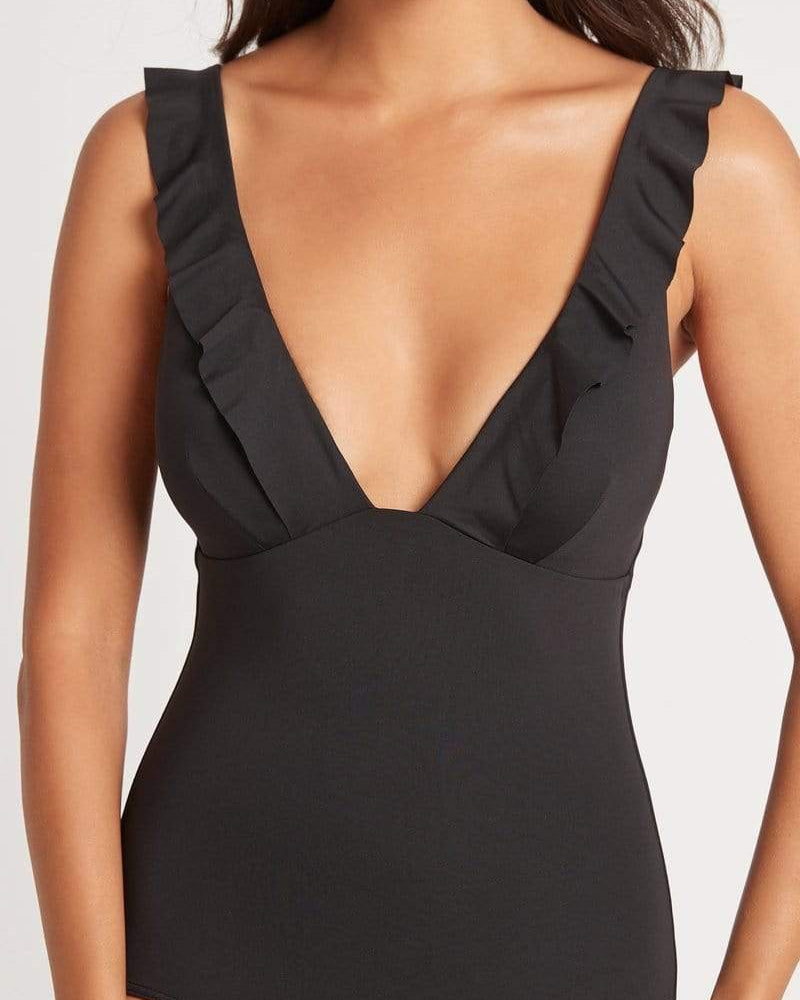 Sea Level Essentials Frill One Piece* Splash Swimwear One Pieces