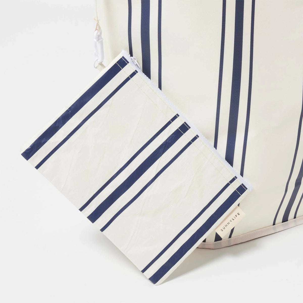 Sunnylife Beach Bags S41CARCB Carryall Beach Bag - The Resort Navy Stripe Sunnylife Carryall Beach Bag - The Resort Navy Stripe