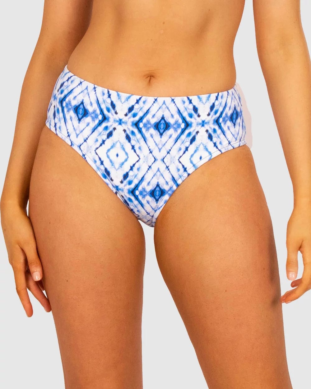 Baku Bikini Bottoms Moonlight Mid Pant - White Baku Moonlight D-DD Twist Bra