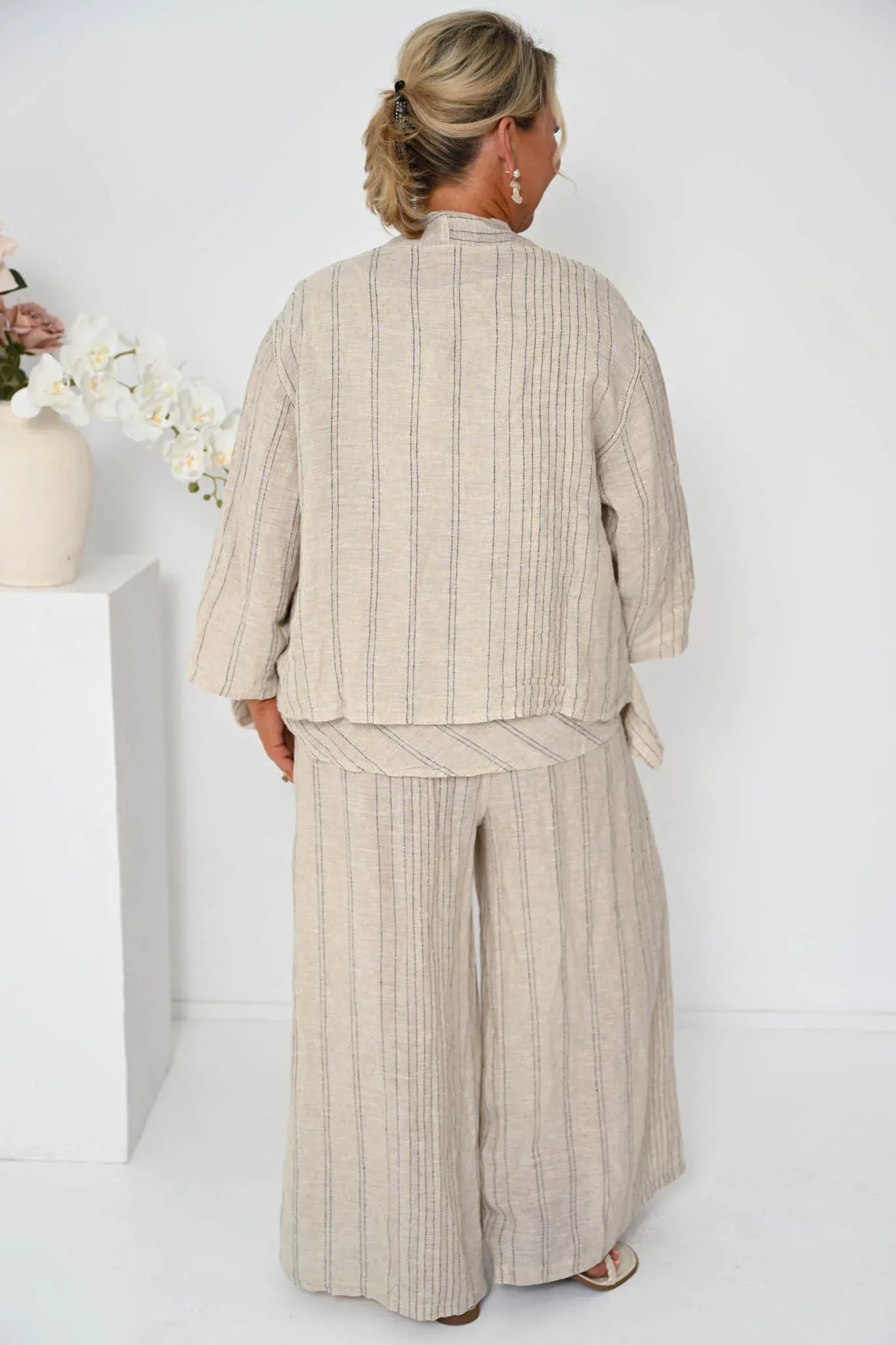 Donna Donna Donna Donna Enzo Jacket - Beige 120251 Donna Donna Enzo Jacket - Beige Splash Swimwear Jackets & Jumpers One size