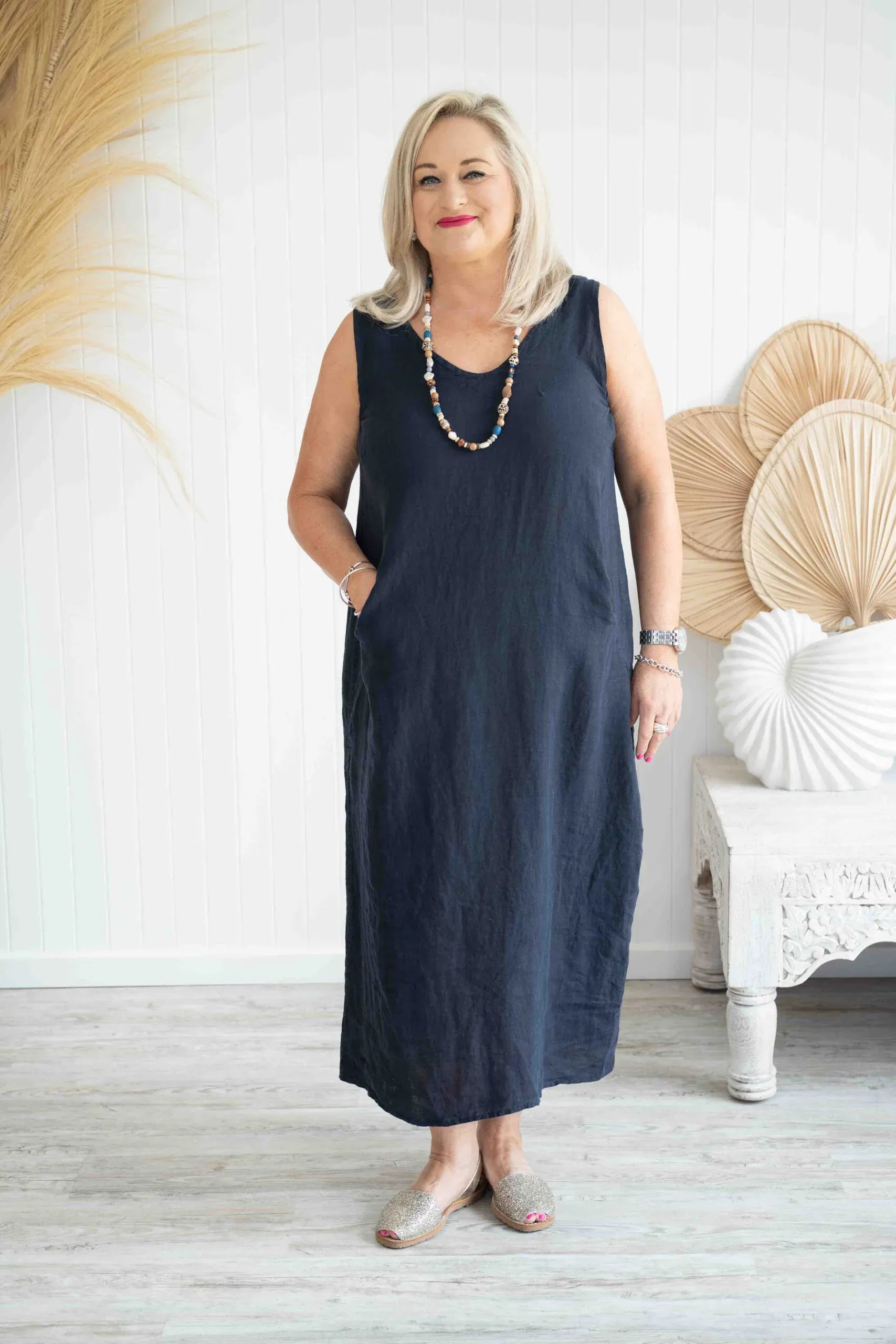 Donna Donna Donna Donna Lisa Linen Dress - Navy Donna Donna Lisa Linen Dress - Navy Splash Swimwear Dresses