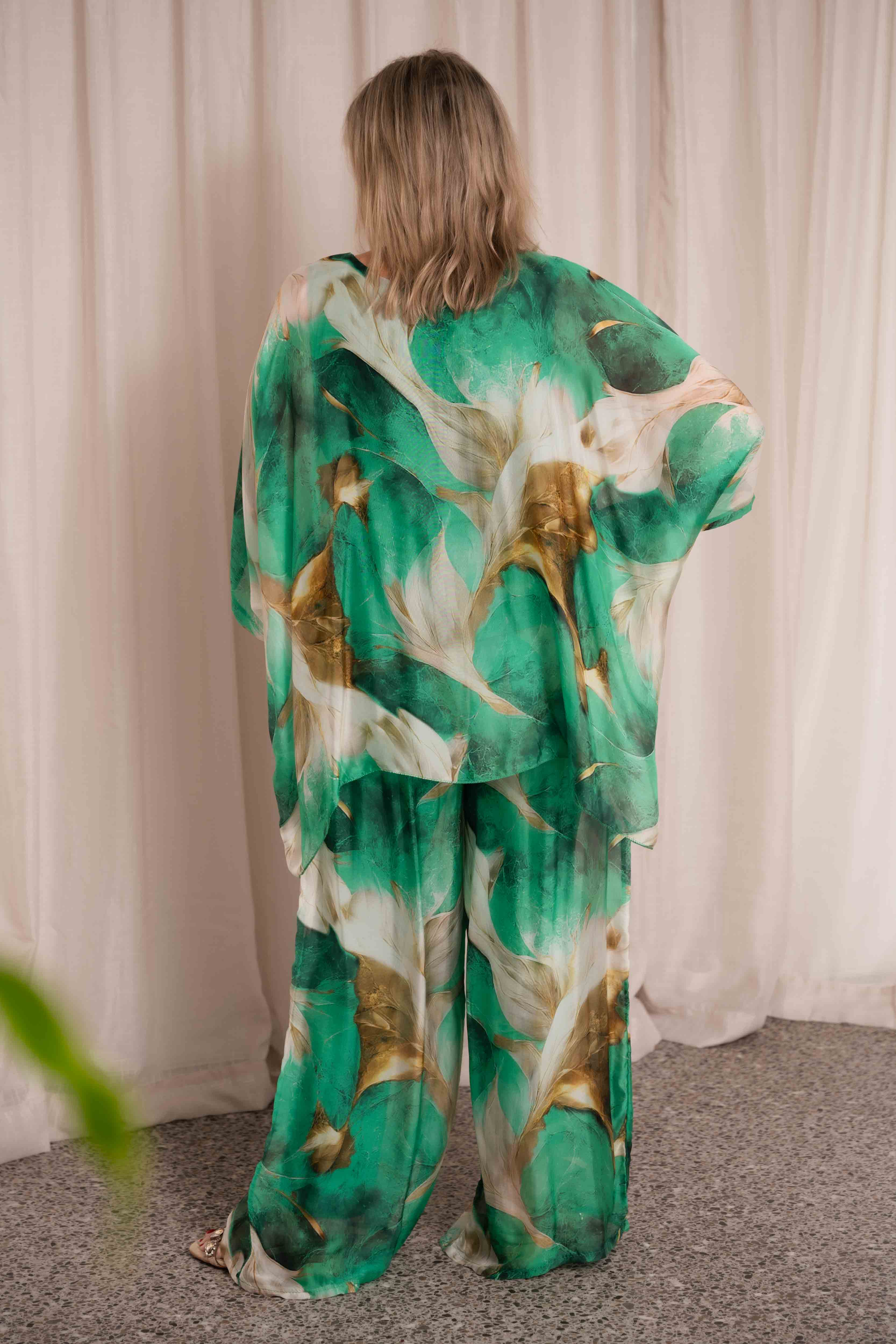 Donna Donna Donna Donna Savannah Silk Top - Gucci Green SAVANNAHTG Savannah Silk Top | Donna Donna Splash Swimwear Clothing Top Green / OS