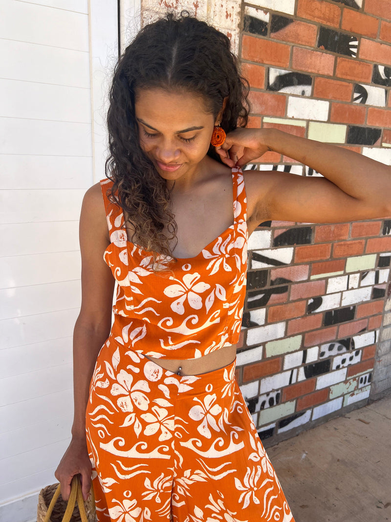 Elcee the Label Tops Hawaii Jada Crop - Orange