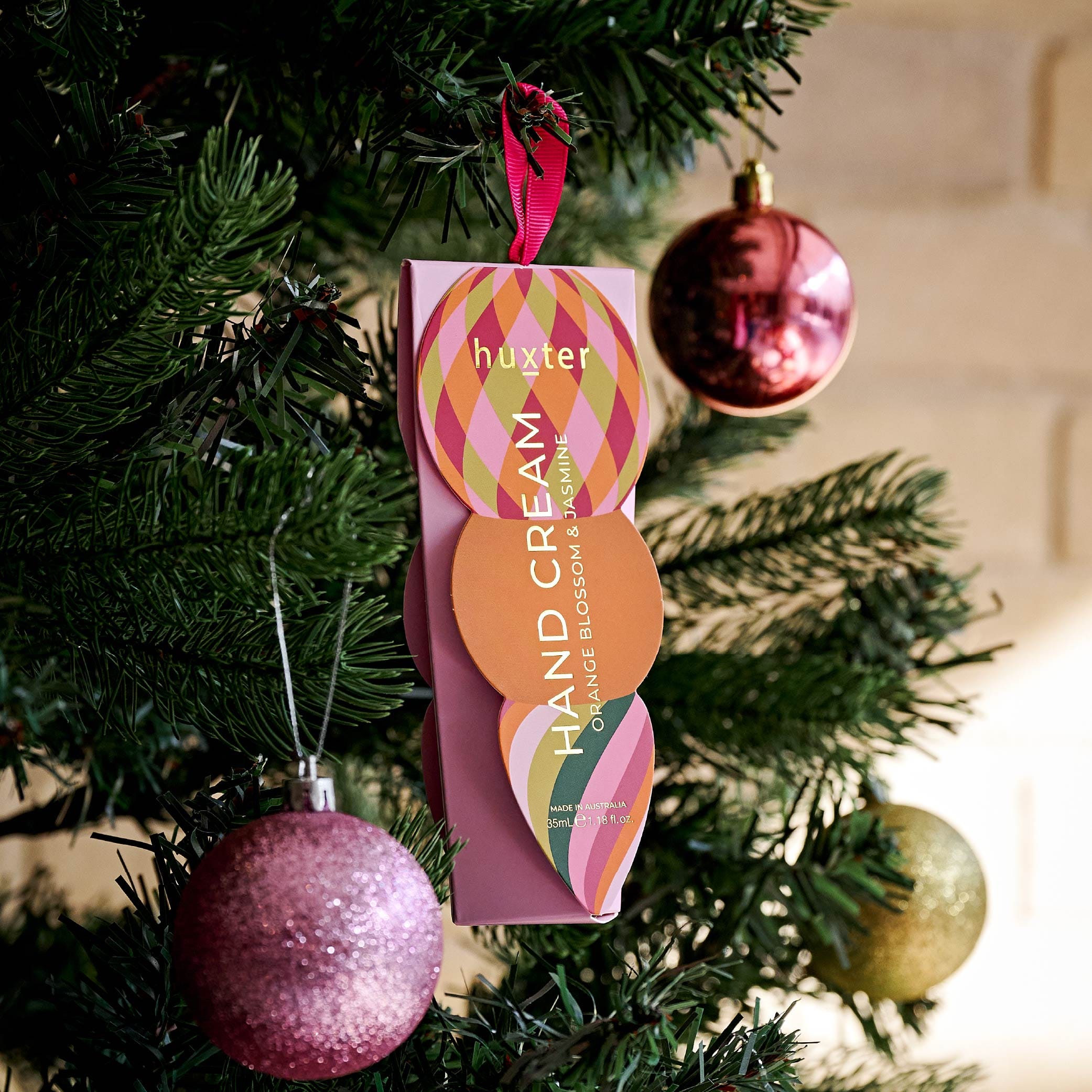 Huxter Huxter Hanging 35ml H'Cream - Soft Pink - Diamonds - Orange Blossom & Jasmine 510240 Huxter Hanging 35ml H'Cream - Soft Pink - Diamonds - Orange Blossom & Jasmine Splash Swimwear Health & Beauty 9356010020011