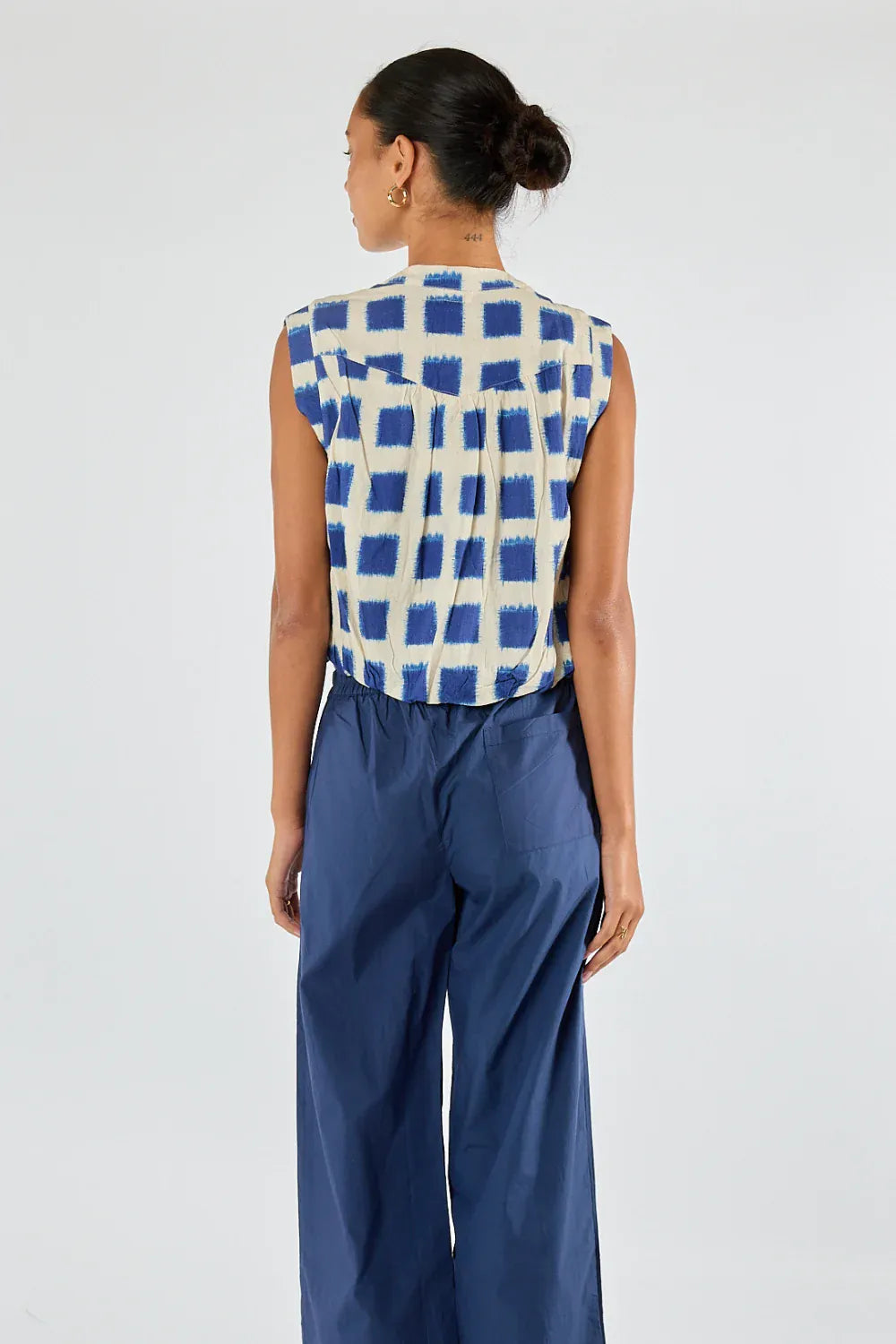 Itami Itami Bloc Sleeveless Top - Blue Itami Bloc Sleeveless Top - Blue Splash Swimwear Tops