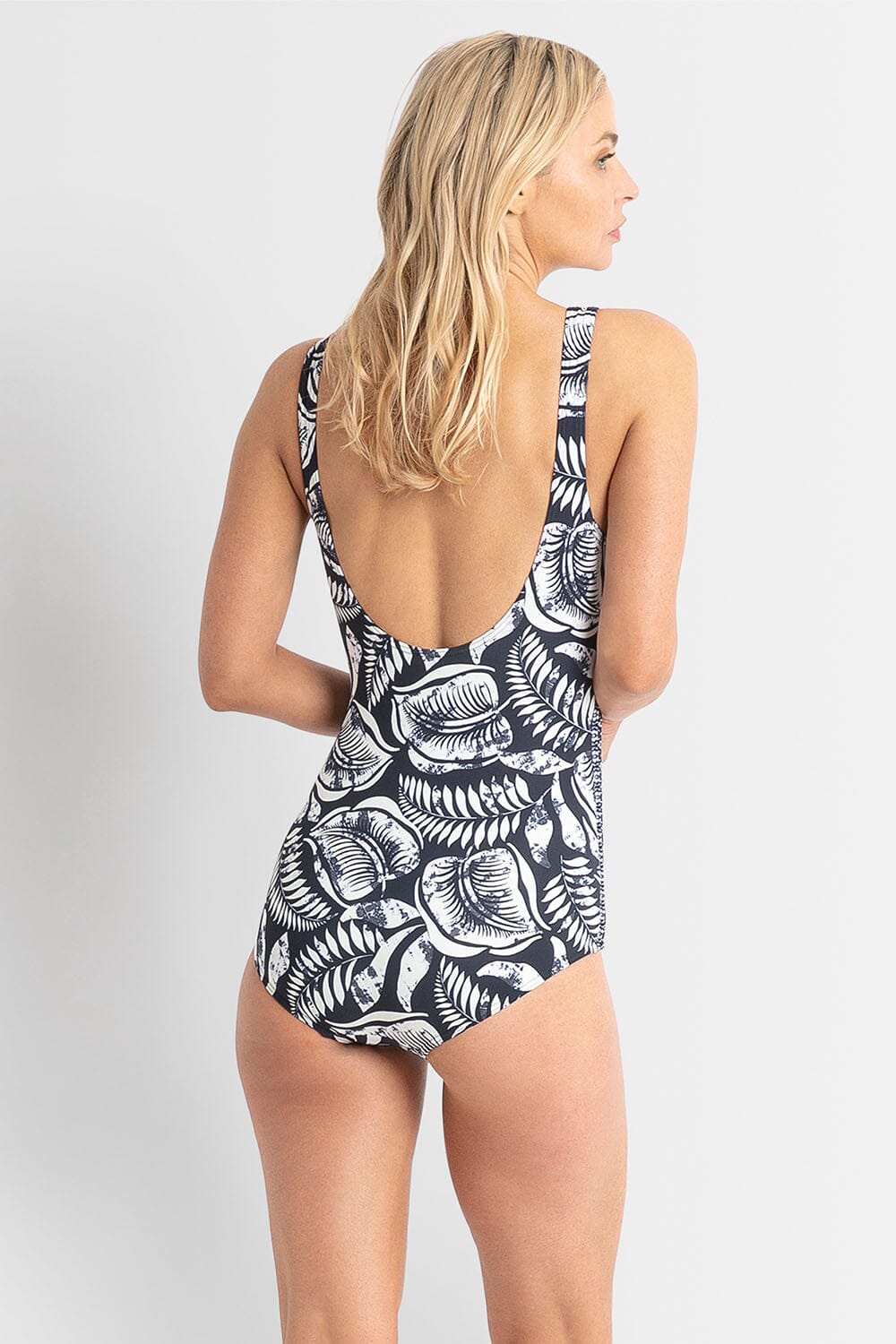 Jantzen Jantzen Waterloo Pintuck Mastectomy One Piece -Navy Jantzen Waterloo Pintuck Mastectomy One Piece -Navy Splash Swimwear One Pieces