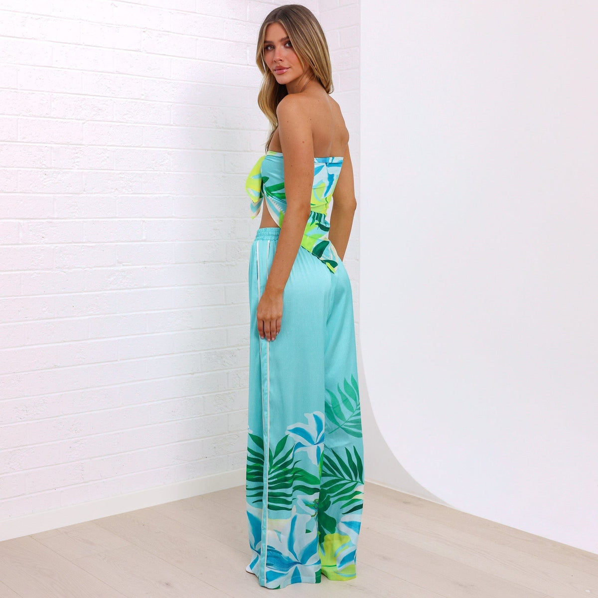 Kulani Kinis Kulani Kinis Drawstring Resort Pants - Neon Splice Kulani Kinis Drawstring Resort Pants - Neon Splice Splash Swimwear Pants