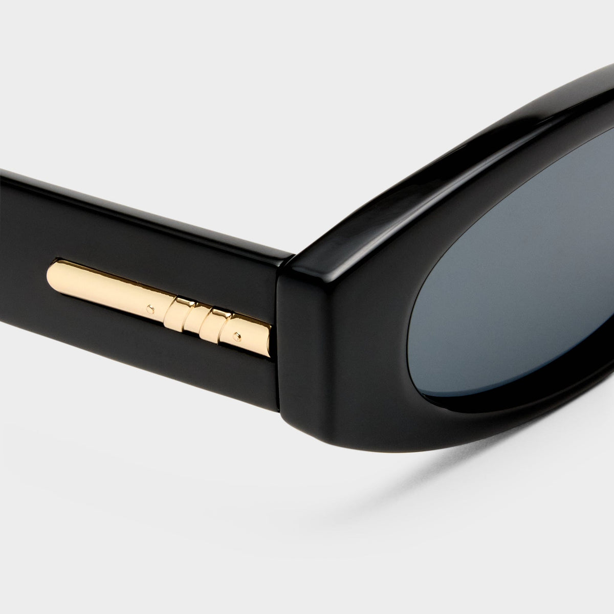 Le Specs Le Specs Belladonna Sunnies - Black LSP2627970 Le Specs Belladonna Sunnies - Black Splash Swimwear Sunnies 9324976449139