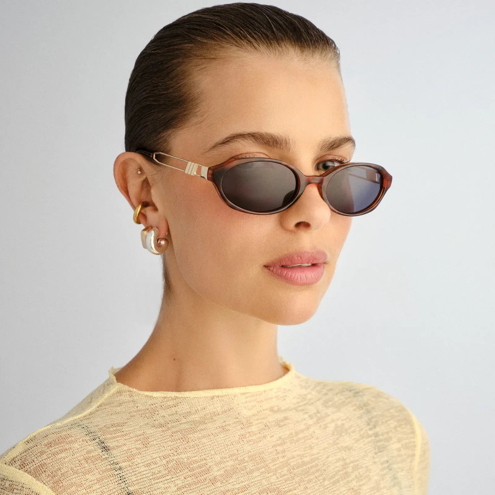 Le Specs Le Specs Lunita Sunnies - Dark Tort LSP2652388 Le Specs Outta Love Sunnies - Pearl Caramel Splash Swimwear Sunnies 9324976446916