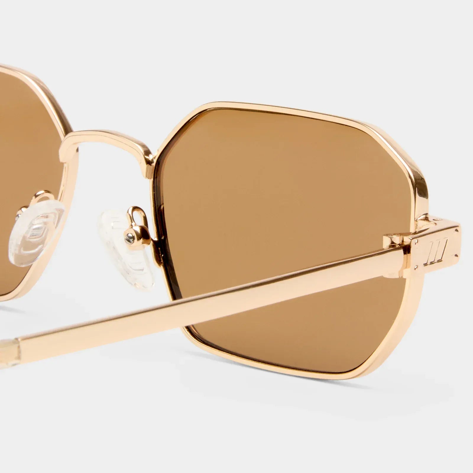 Le Specs Le Specs Mythic - Gold LSU2652324 Le Specs Mythic - Gold Splash Swimwear Sunnies 1000029569