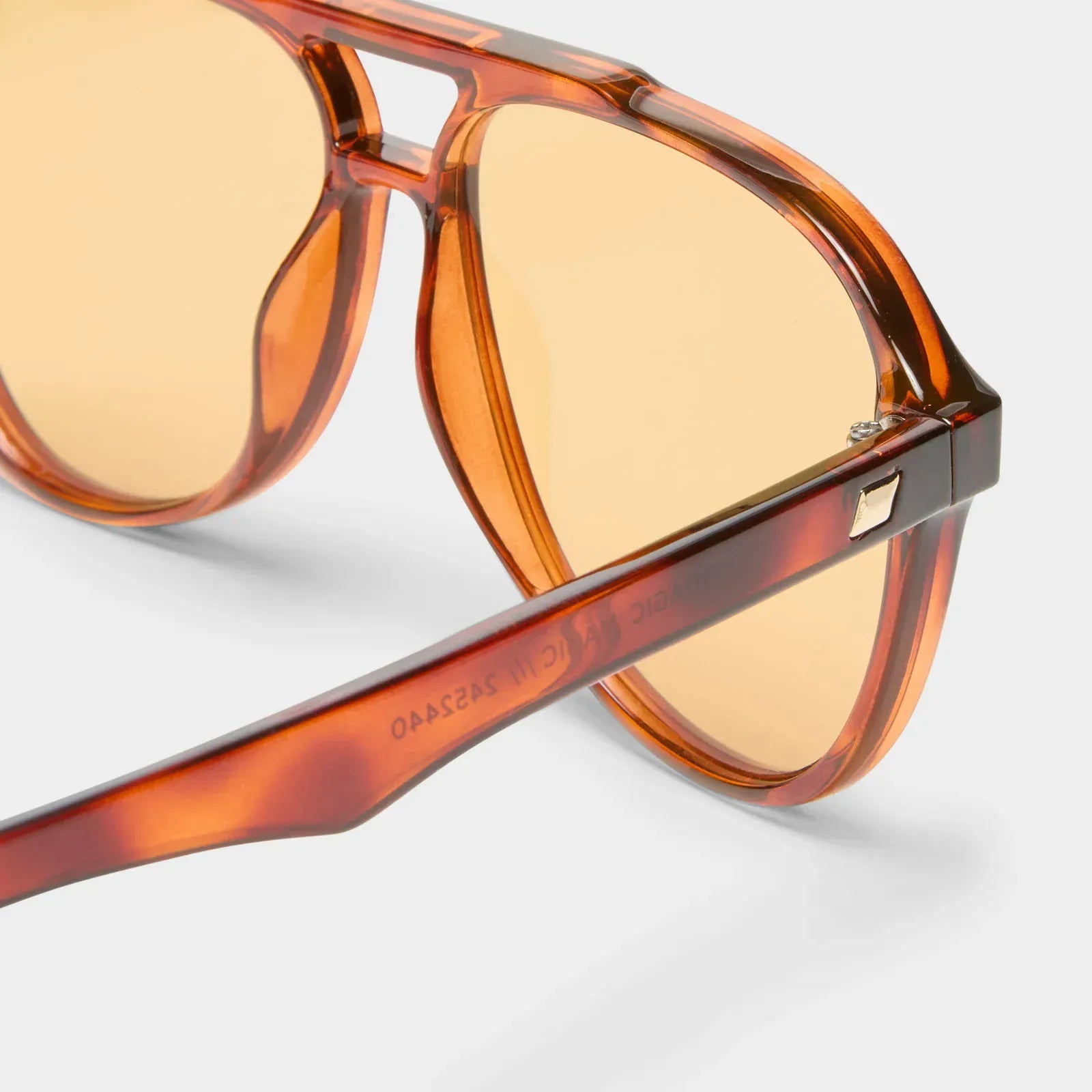 Le Specs Le Specs Tragic Magic Sunglasses Le Specs Tragic Magic Sunglasses - Black Splash Swimwear Sunnies